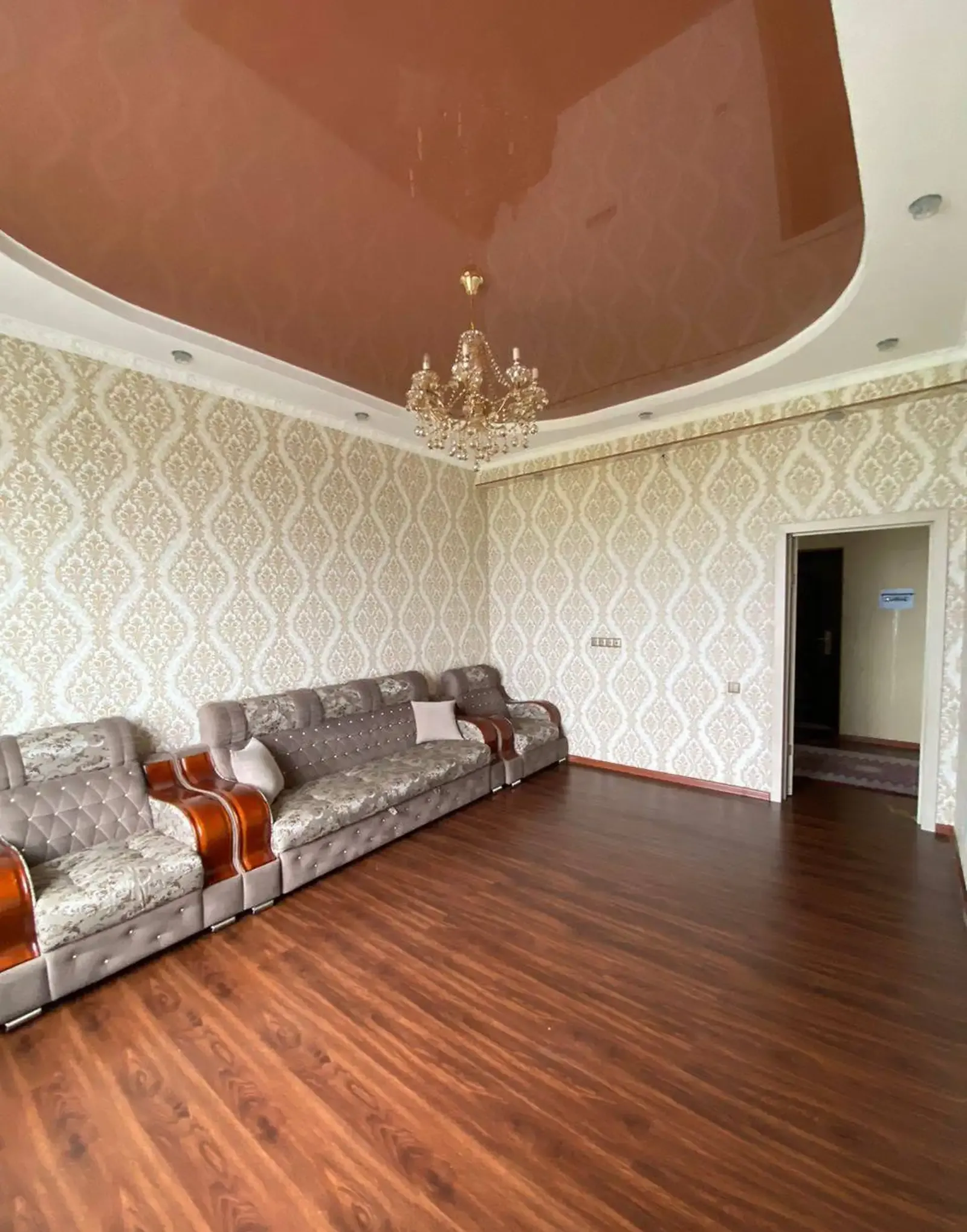 2-комн. квартира, 10 этаж, 73 м², Сино Зарнисор