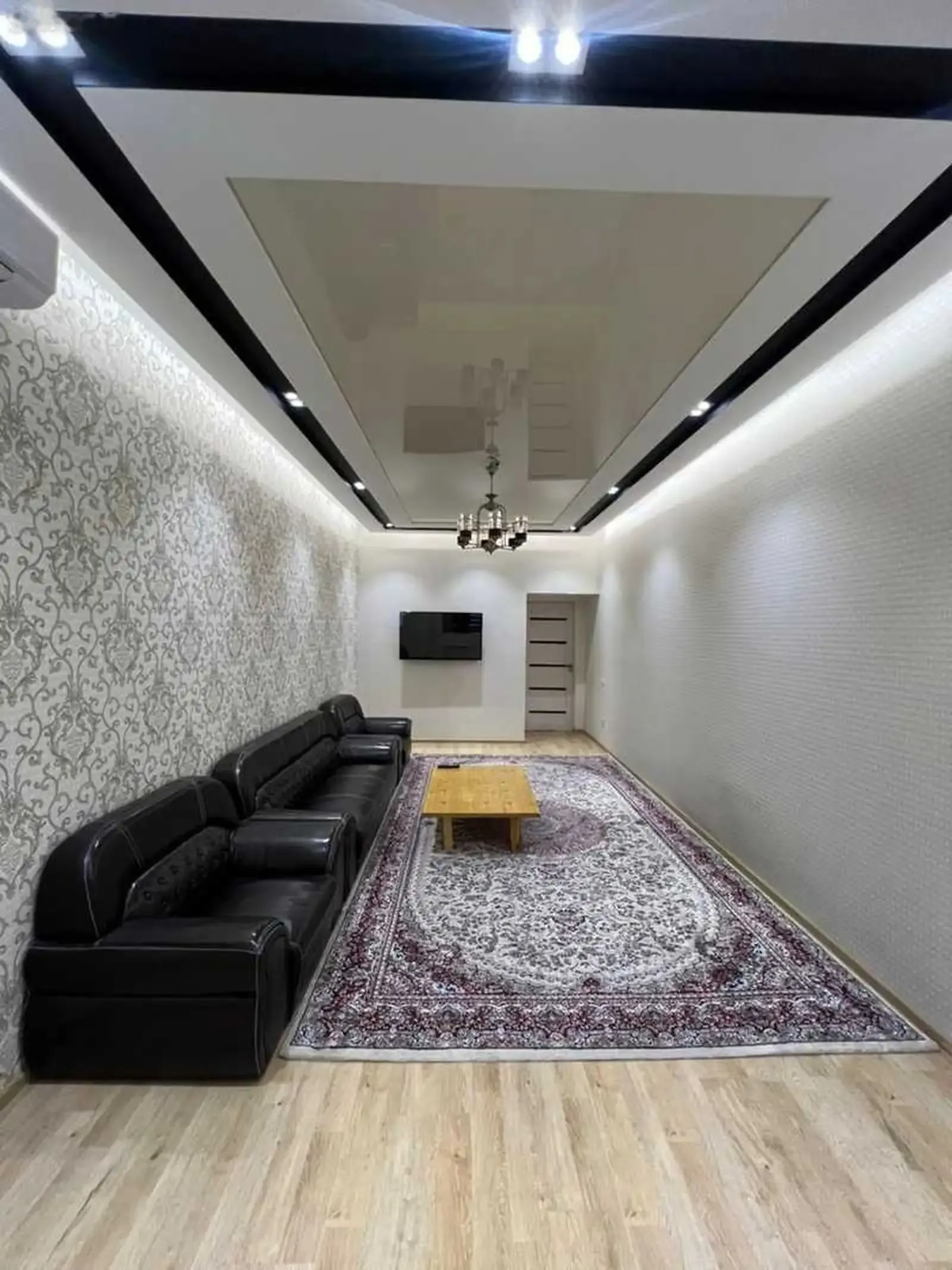 3-комн. квартира, 3 этаж, 120м², И. Сомони, Ориёнбонк