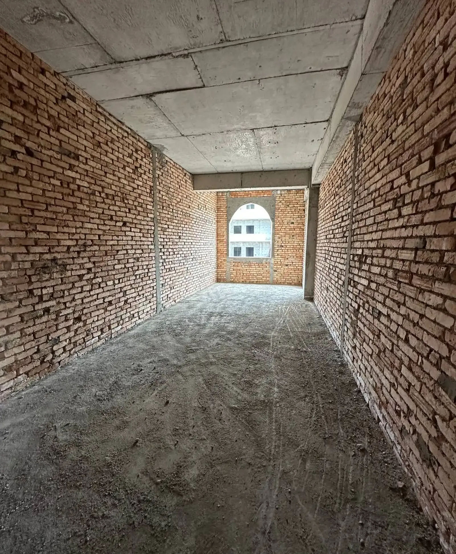 3-комн. квартира, 8 этаж, 156 м², И.Сомони