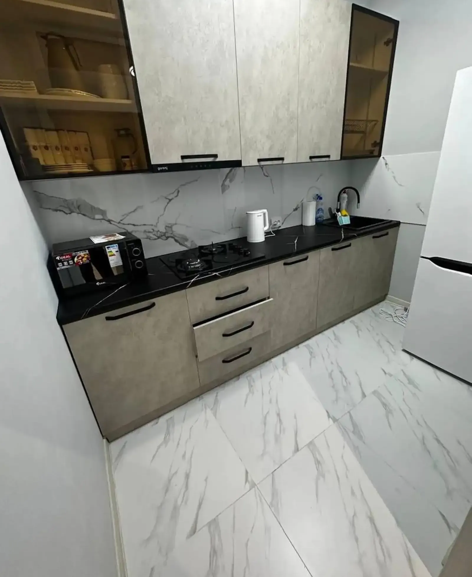2-комн. квартира, 18 этаж, 75 м², Бари Hilton — фото 7