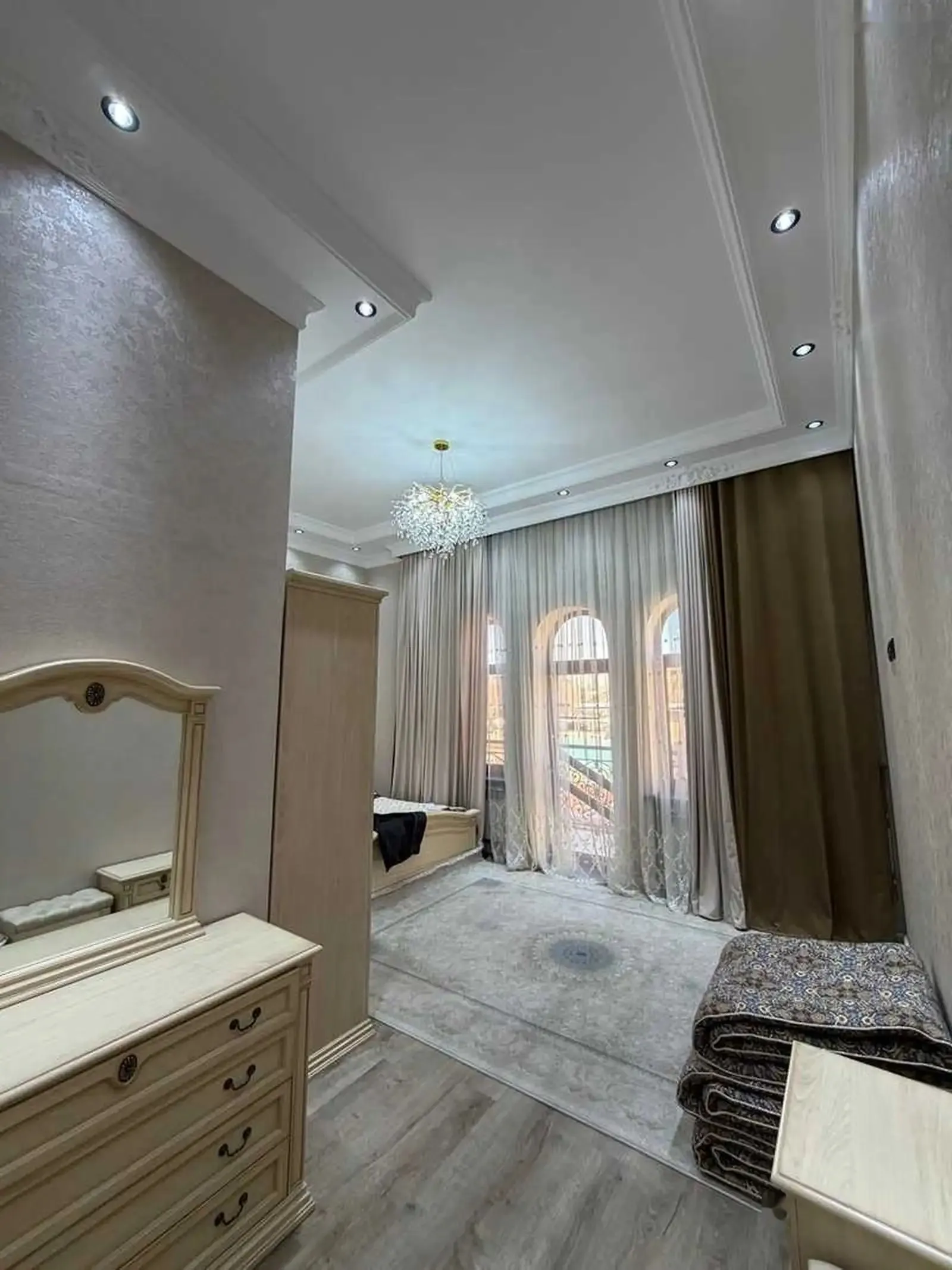 4-этажный, 7 комнатный дом, 750 м², фирдавси