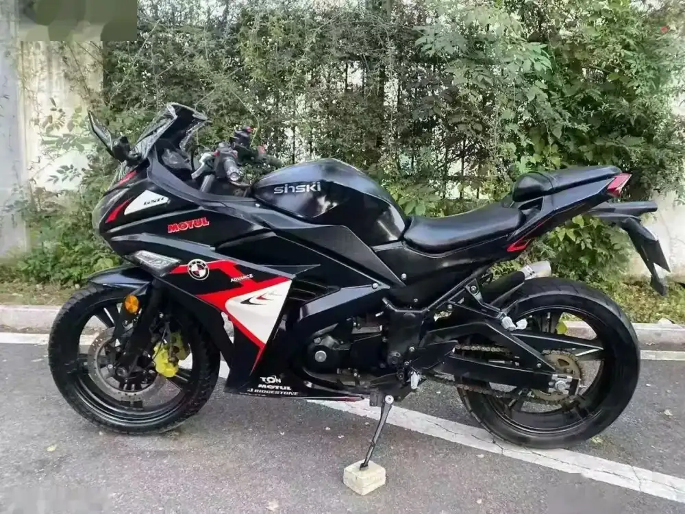 Мотоцикл Kawasaki — фото 3