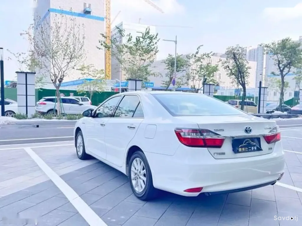 Toyota Camry, 2016