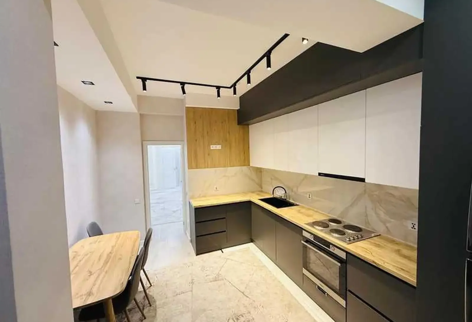 3-комн. квартира, 12 этаж, 110м², Сино 112 мкр — фото 10