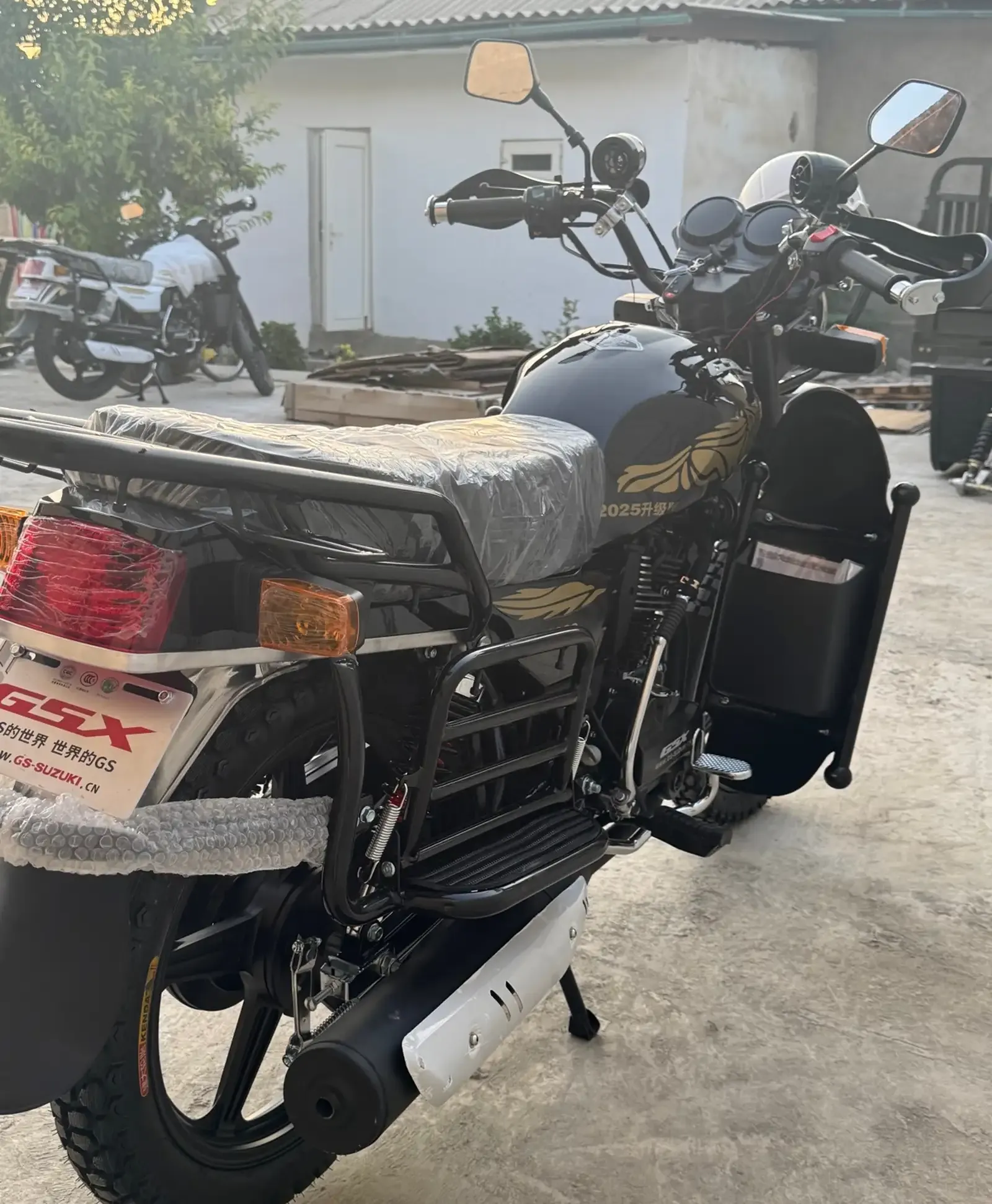 Мотоцикл GSX Suzuki 200