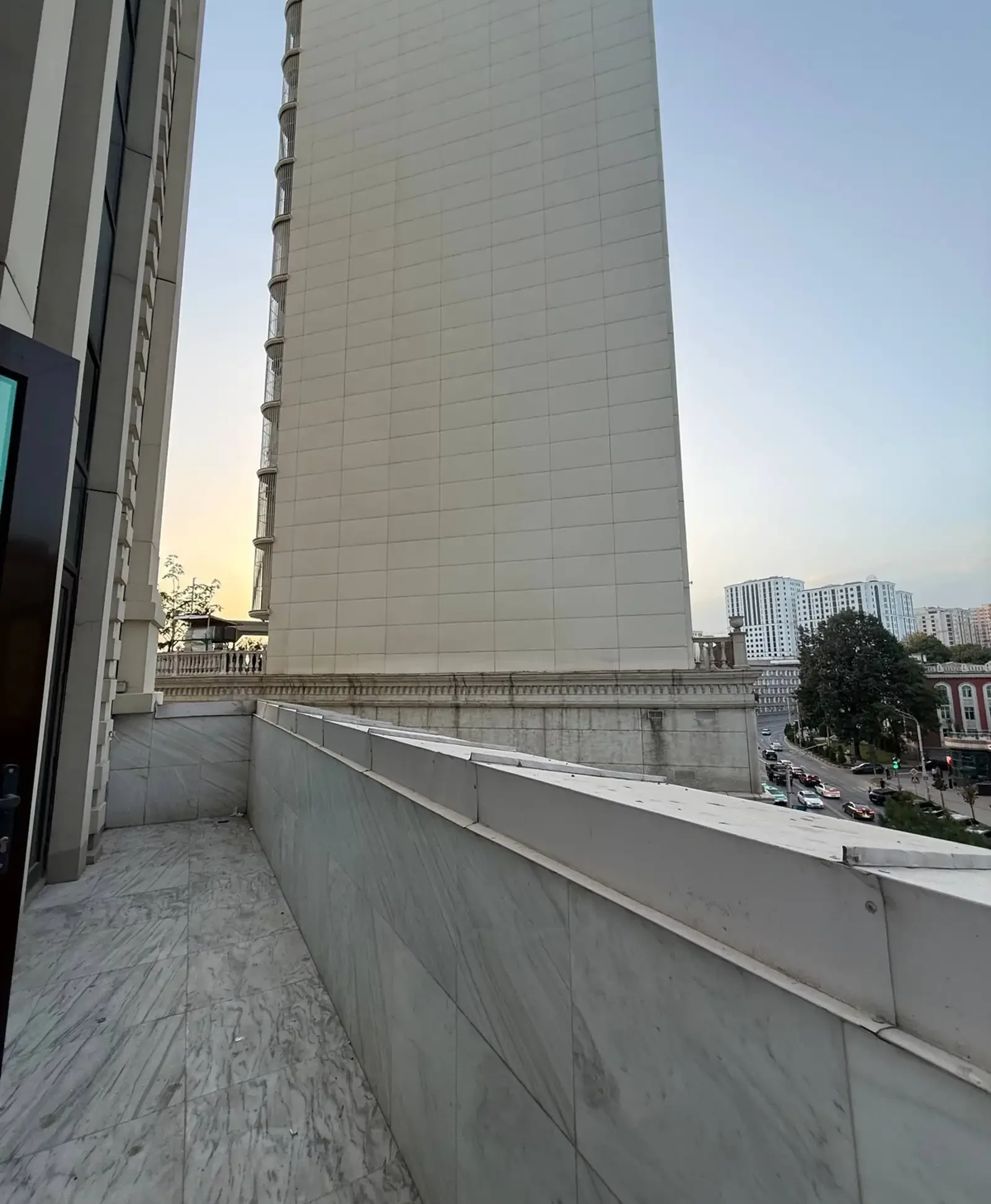 3-комн. квартира, 4 этаж, 168 м², Исмоили Сомони Овир Пули Сангин — фото 2