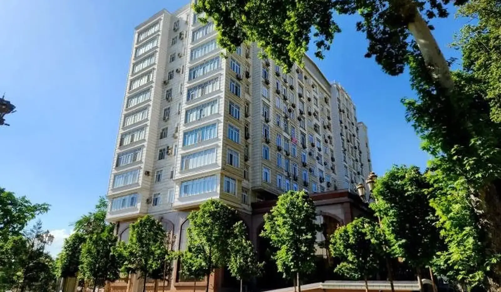 3-комн. квартира, 9 этаж, 130 м², Исмоили Сомони, Бурак — фото 2