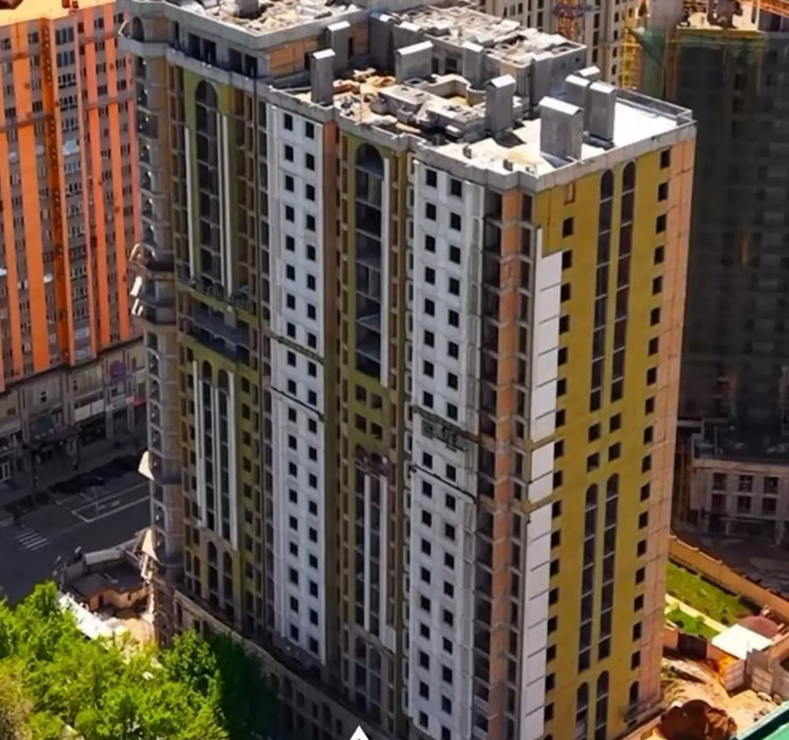 3-комн. квартира, 12 этаж, 160 м², И Сомони — фото 2