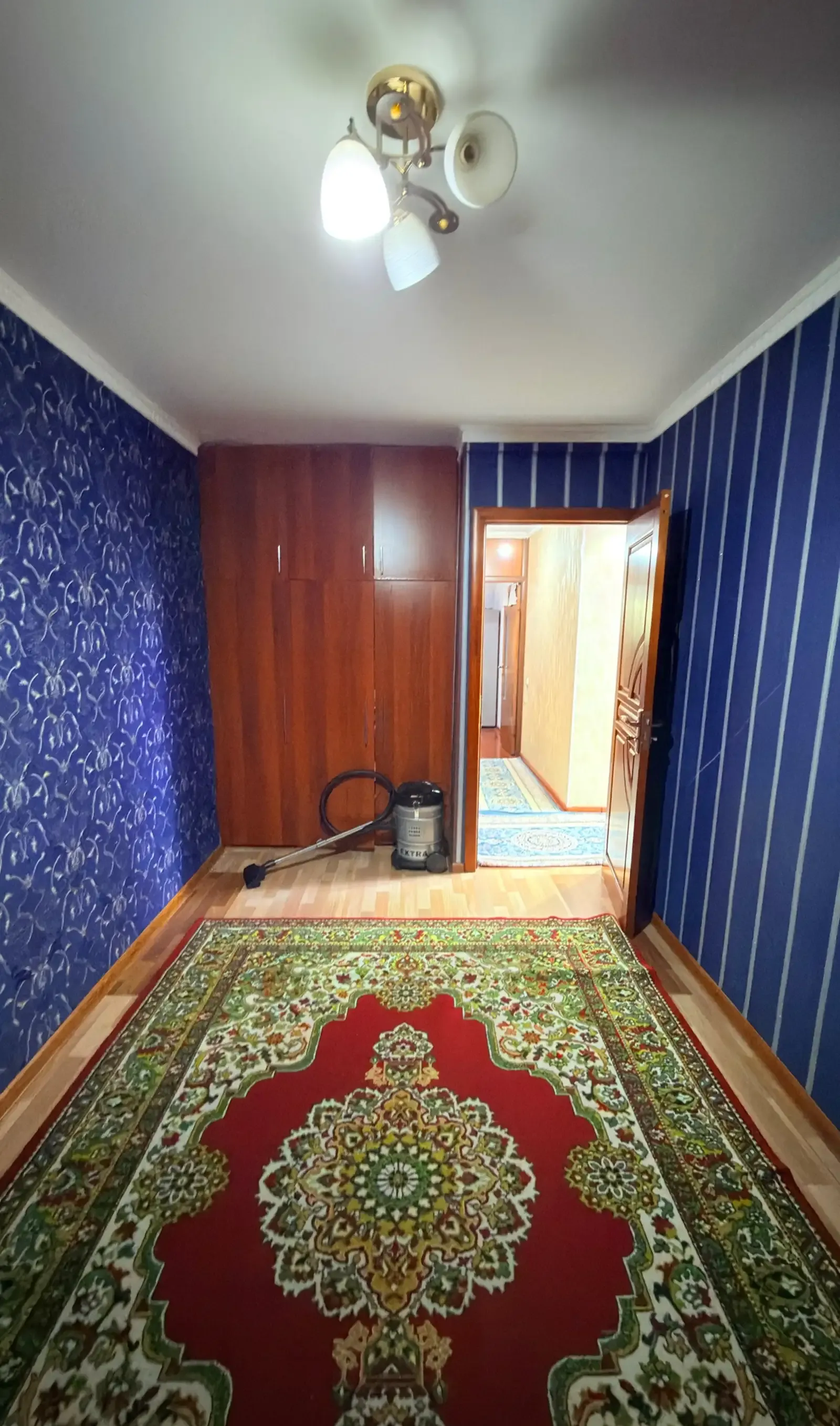 5-комн. квартира, 4 этаж, 96 м², 102 мкр, супермаркет Пайкар