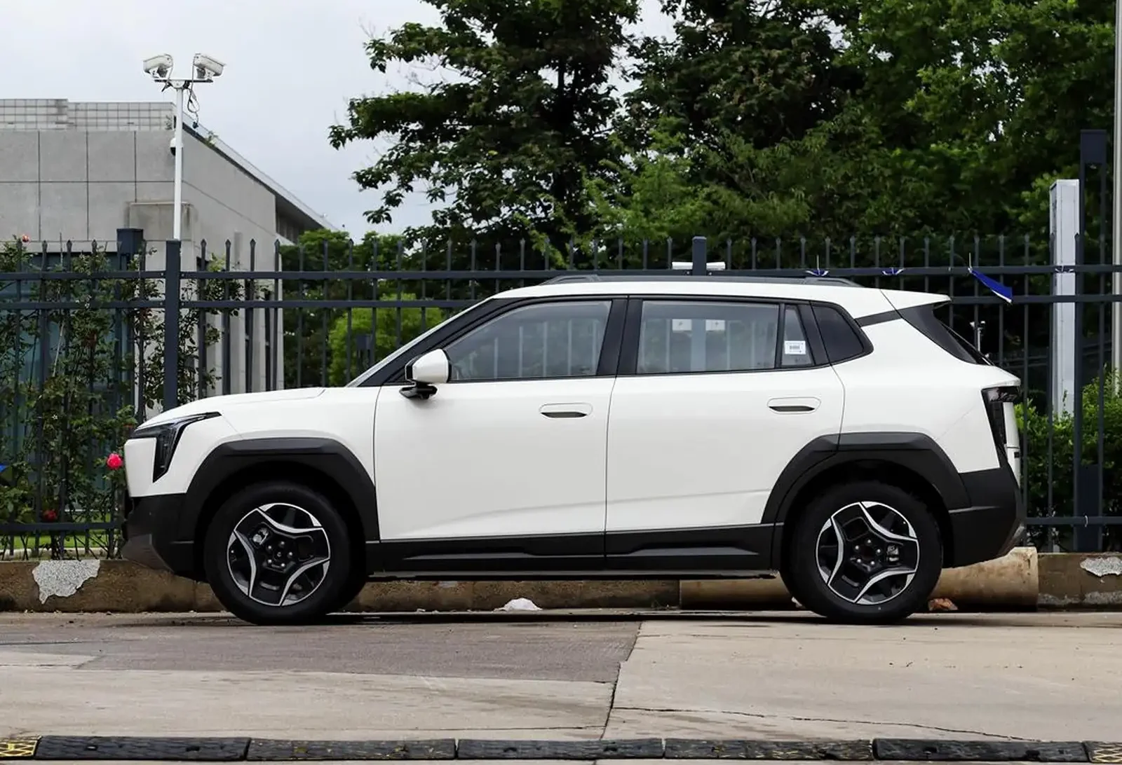 Dongfeng L7, 2025