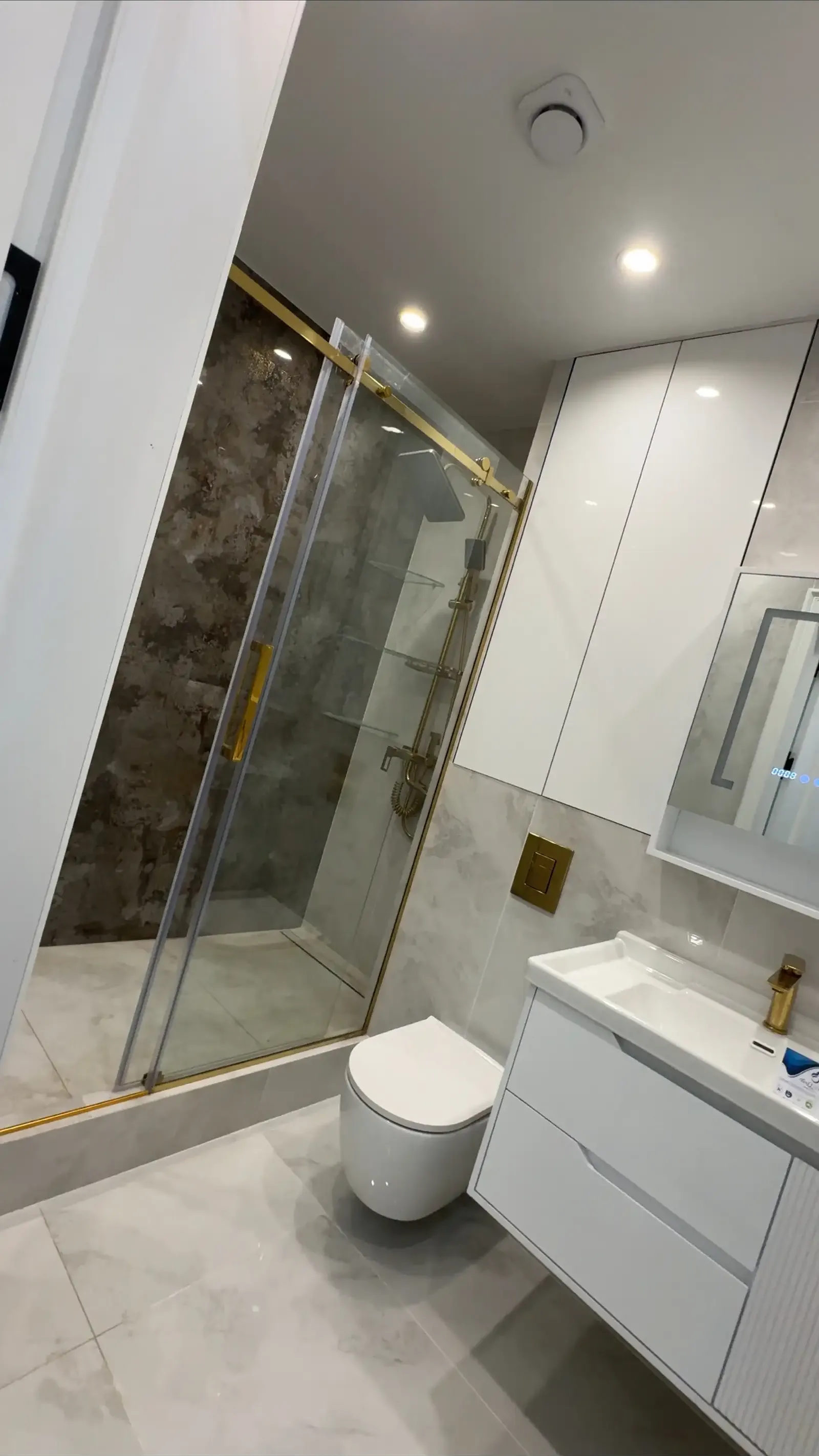 3-комн. квартира, 9 этаж, 125 м², Фирдавси, Цирк