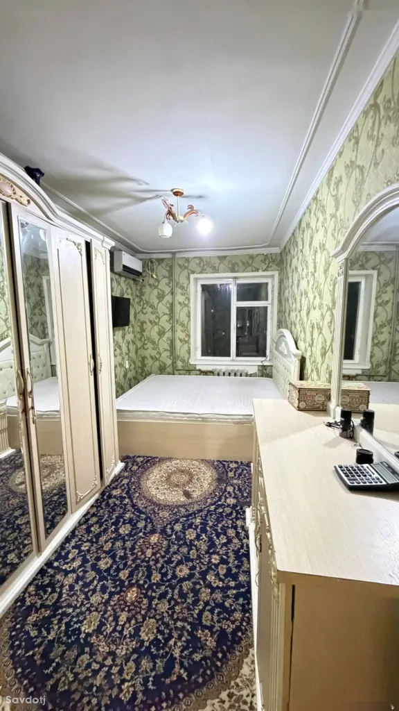 4-комн. квартира, 3 этаж, 80м², сино