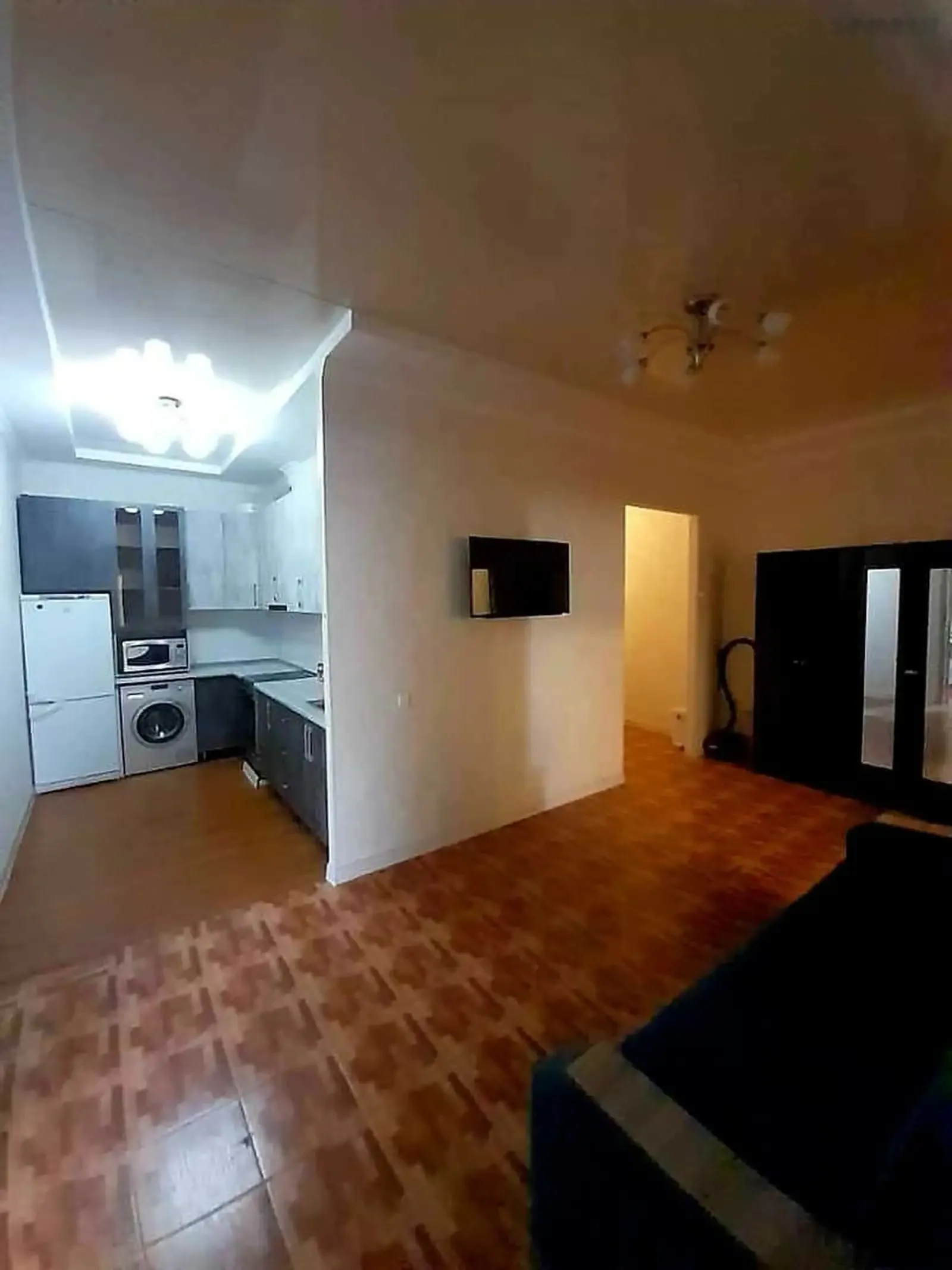3-комн. квартира, 6 этаж, 95м², Сомони — фото 2