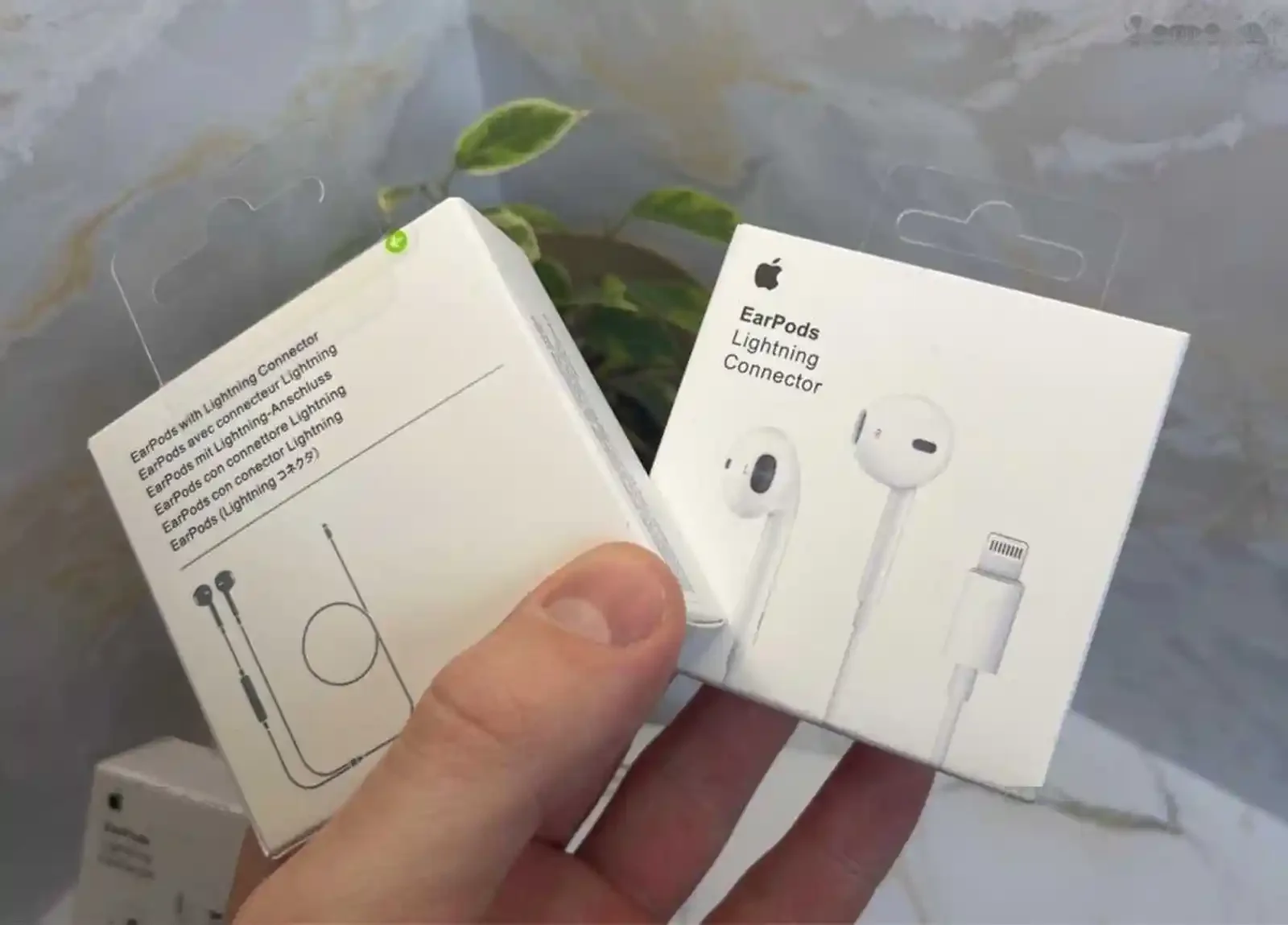 Проводные наушники Apple