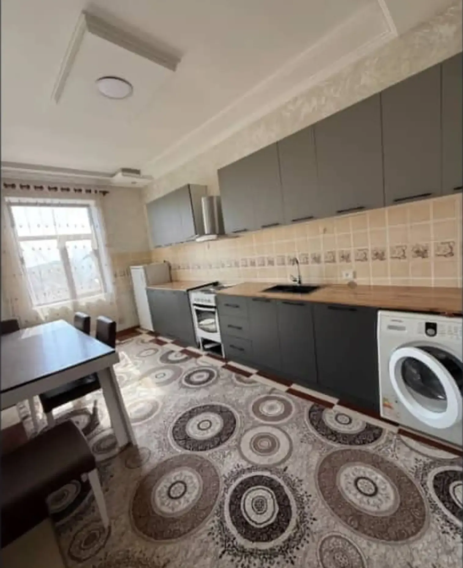 3-комн. квартира, 5 этаж, 100м², Сино — фото 2