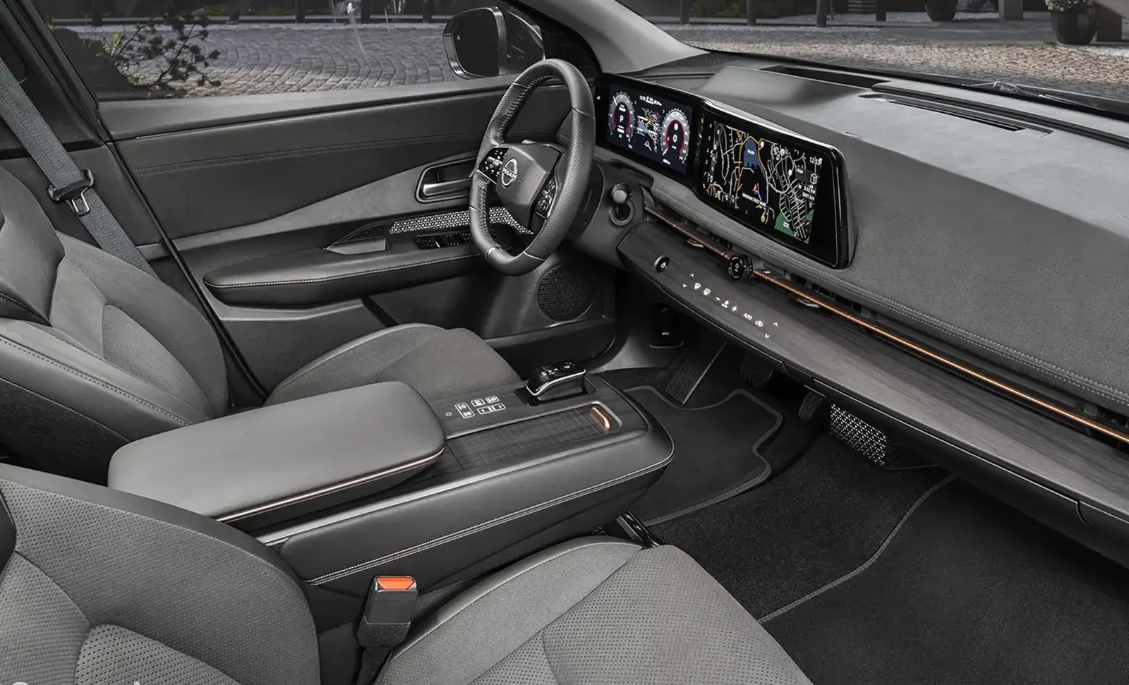Nissan Almera, 2025