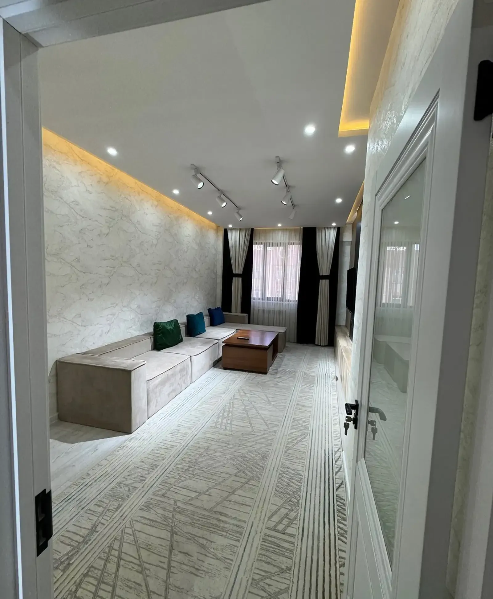 2-комн. квартира, 10 этаж, 90м², Ёвар/Овир/Султанбей/Грандь Отель