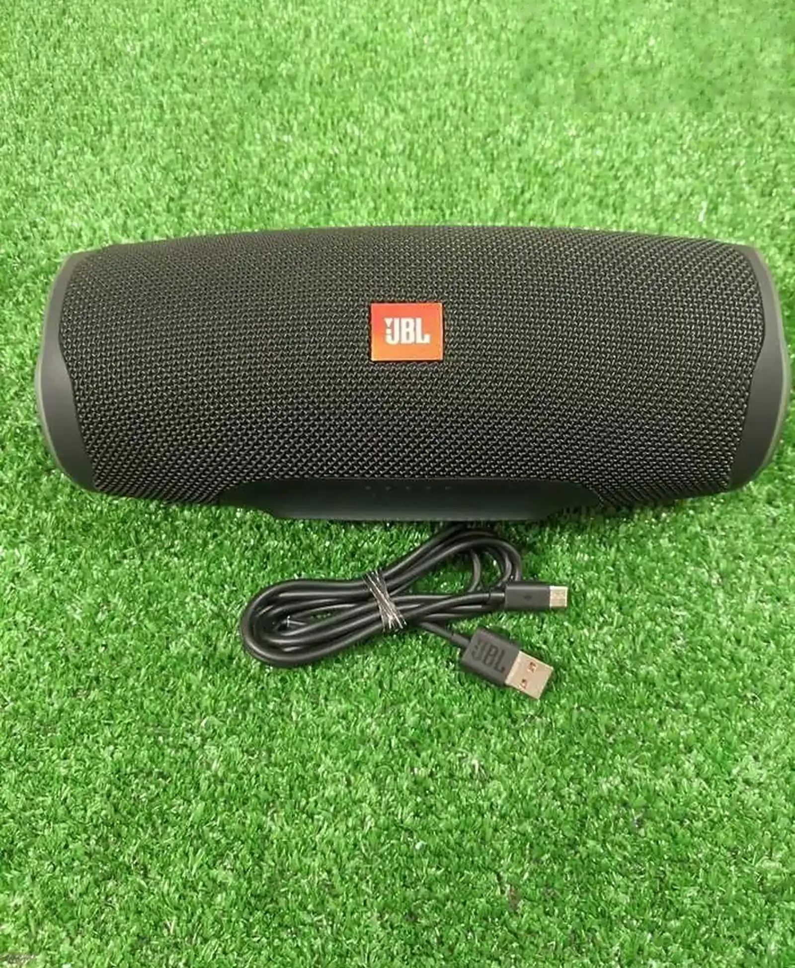 Портативная колонка JBL Charge 4