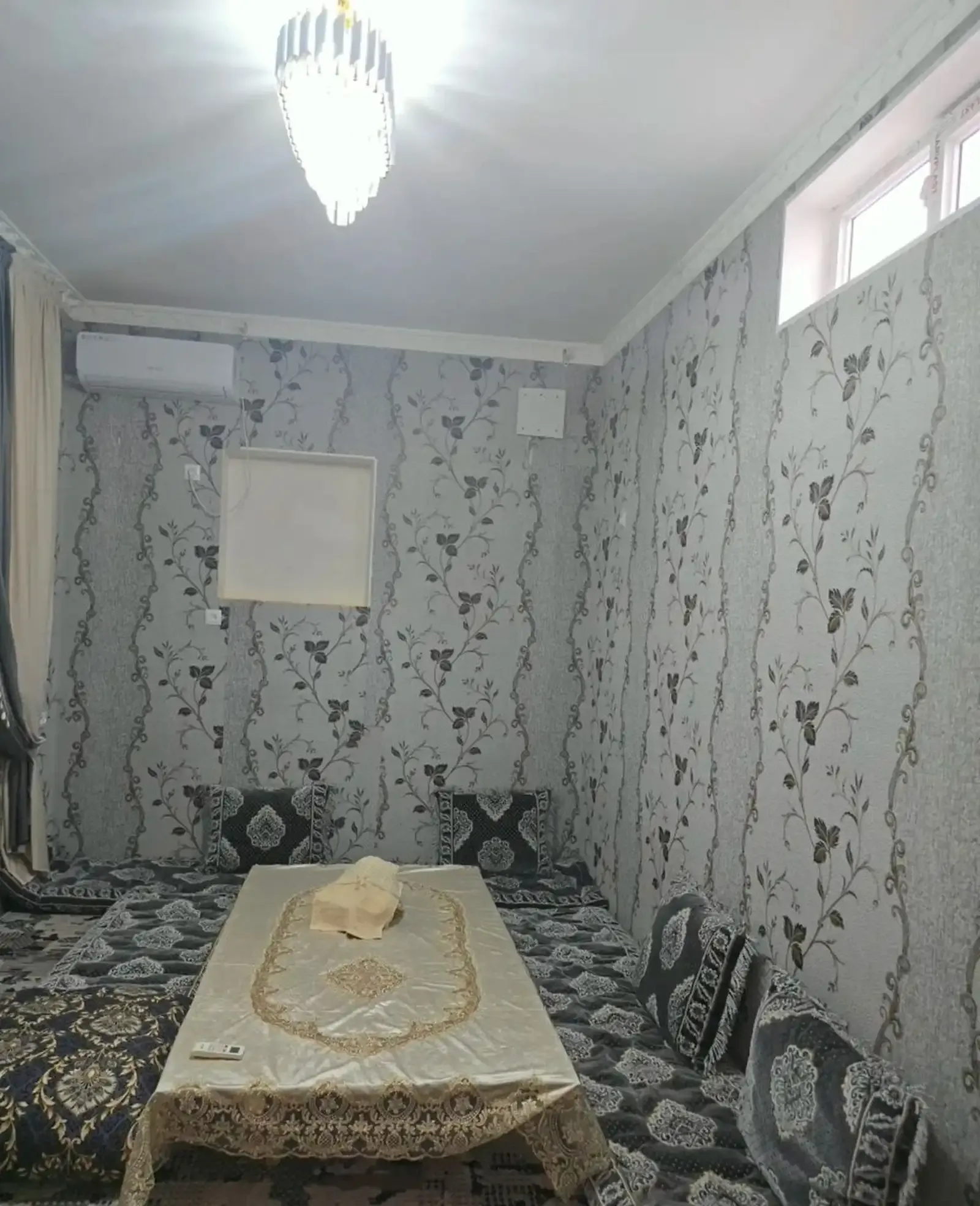 6-комн. квартира, 2 этаж, 60 м², Шохмансур 7 км