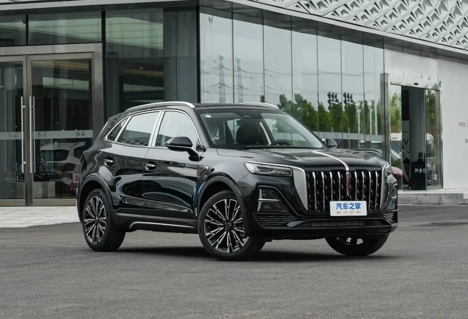 Hongqi HS5, 2025
