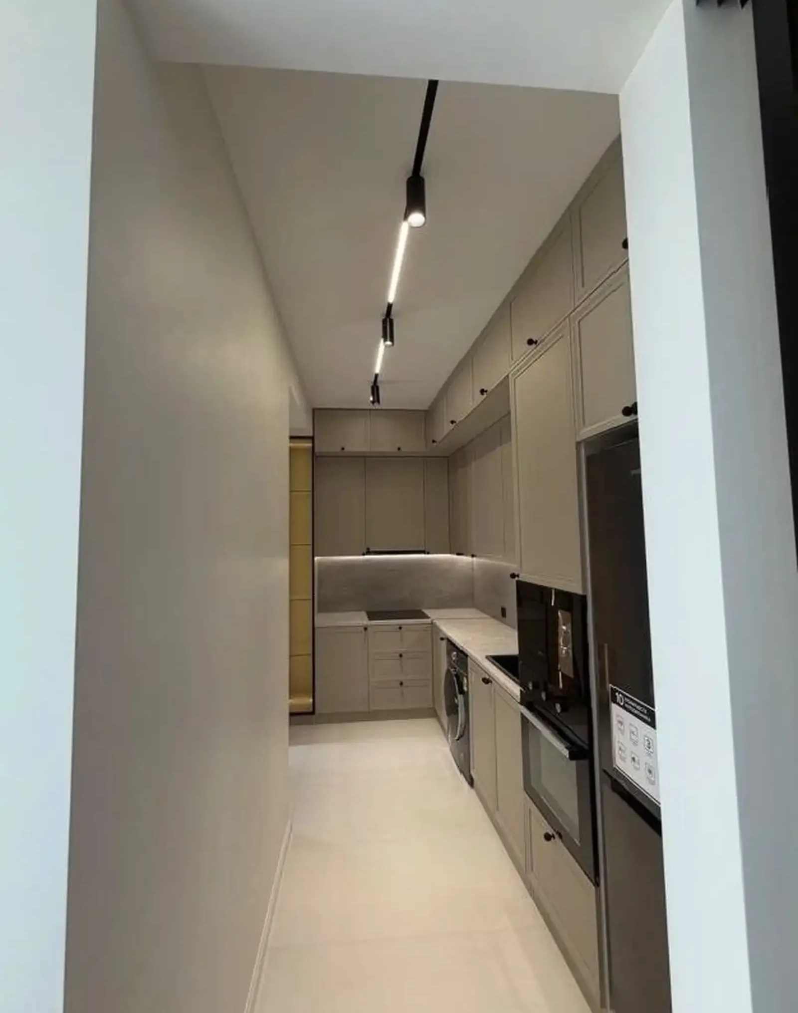 3-комн. квартира, 14 этаж, 120 м², Шохмансур Старый Аеропорт — фото 12