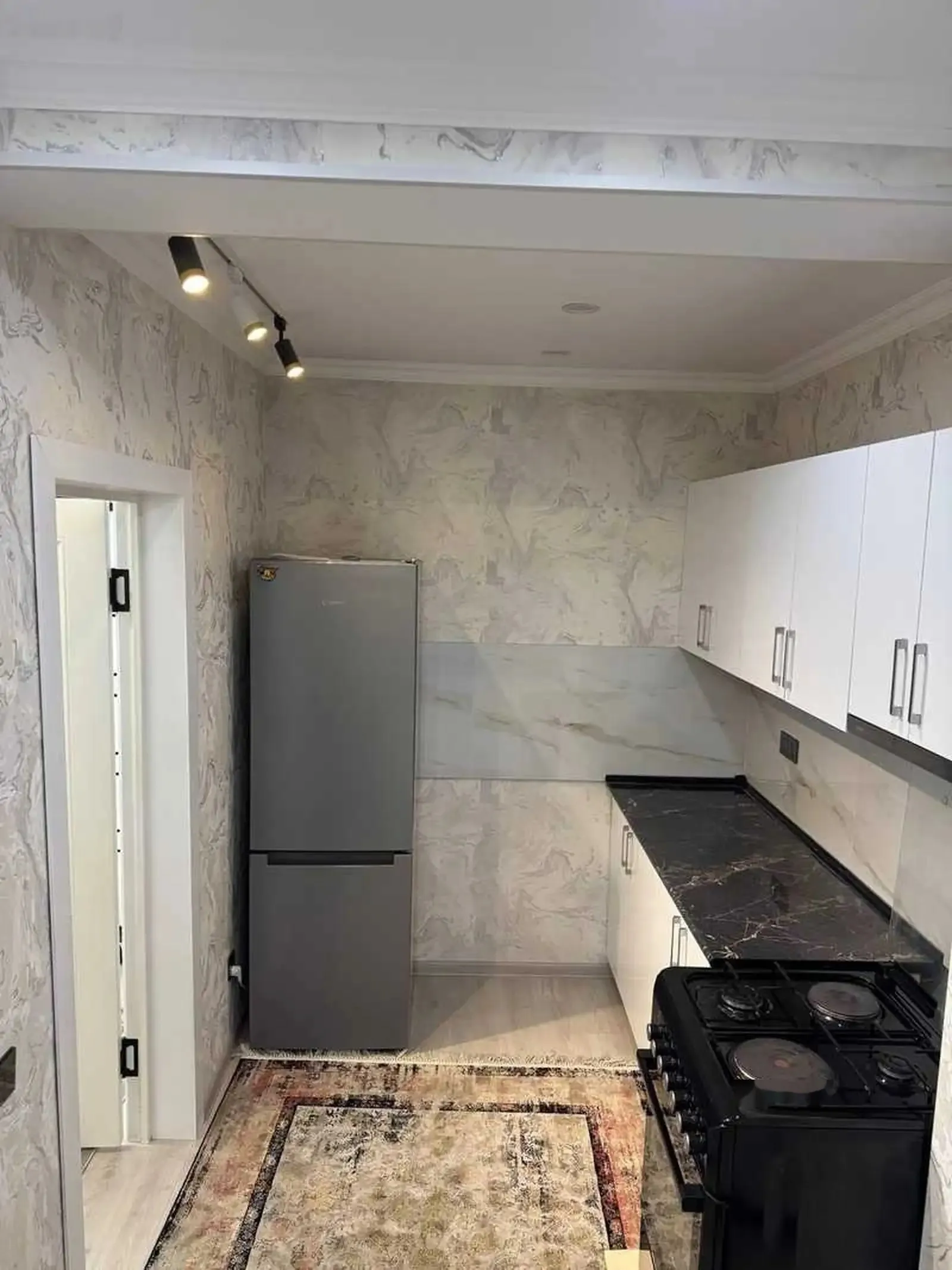 2-комн. квартира, 12 этаж, 62м², 102 мкр,дом Пайкар — фото 2