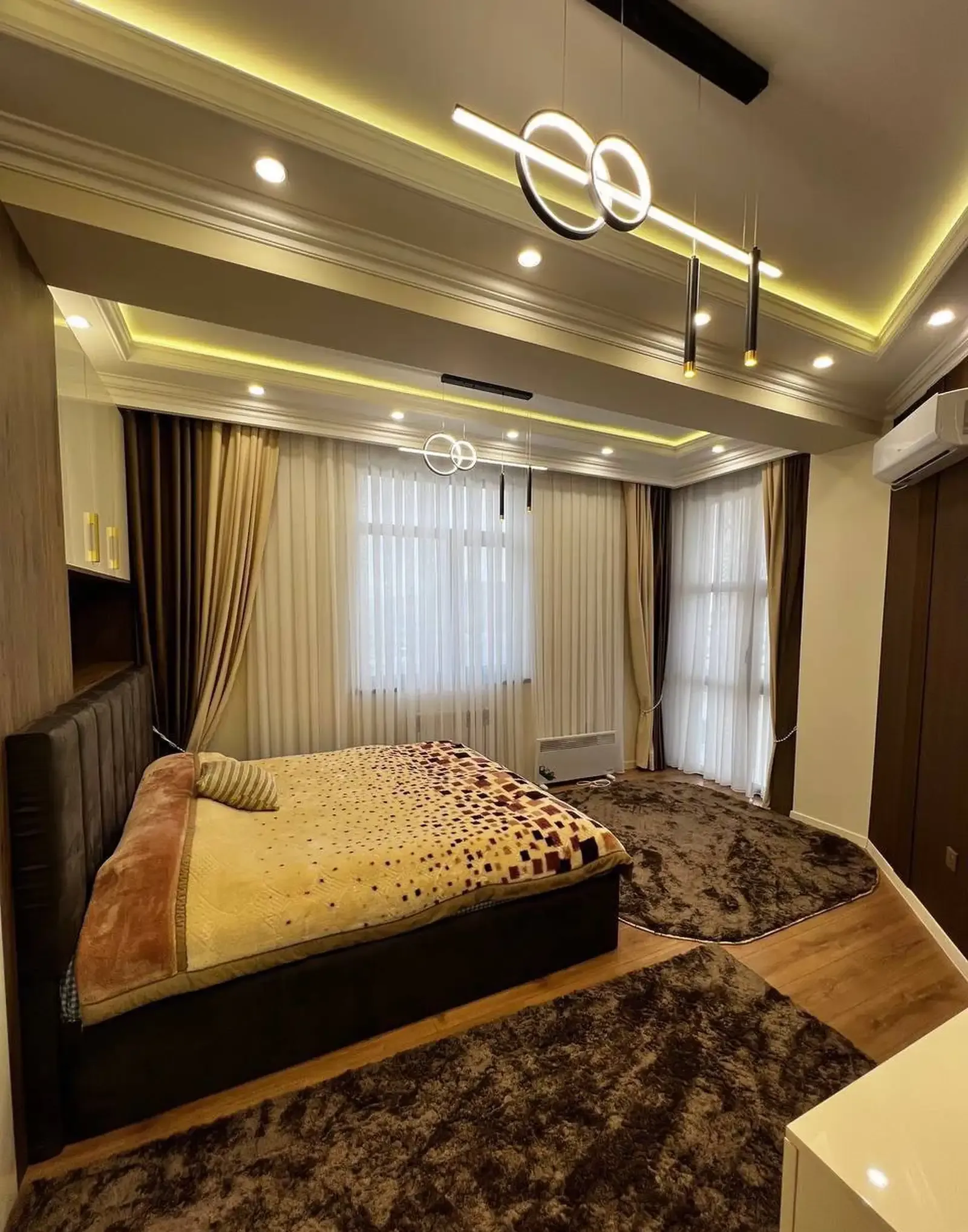 3-комн. квартира, 4 этаж, 93 м², Фирдавси — фото 7