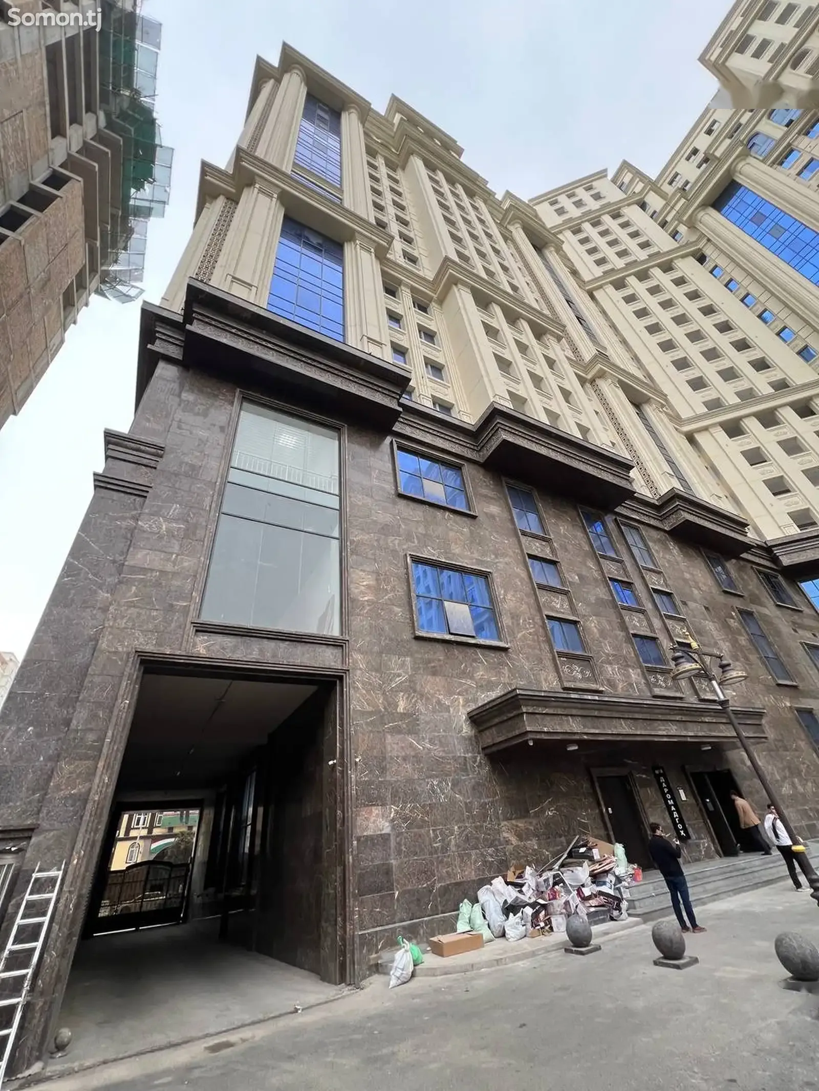 4-комн. квартира, 8 этаж, 167 м², И. Сомони — фото 3