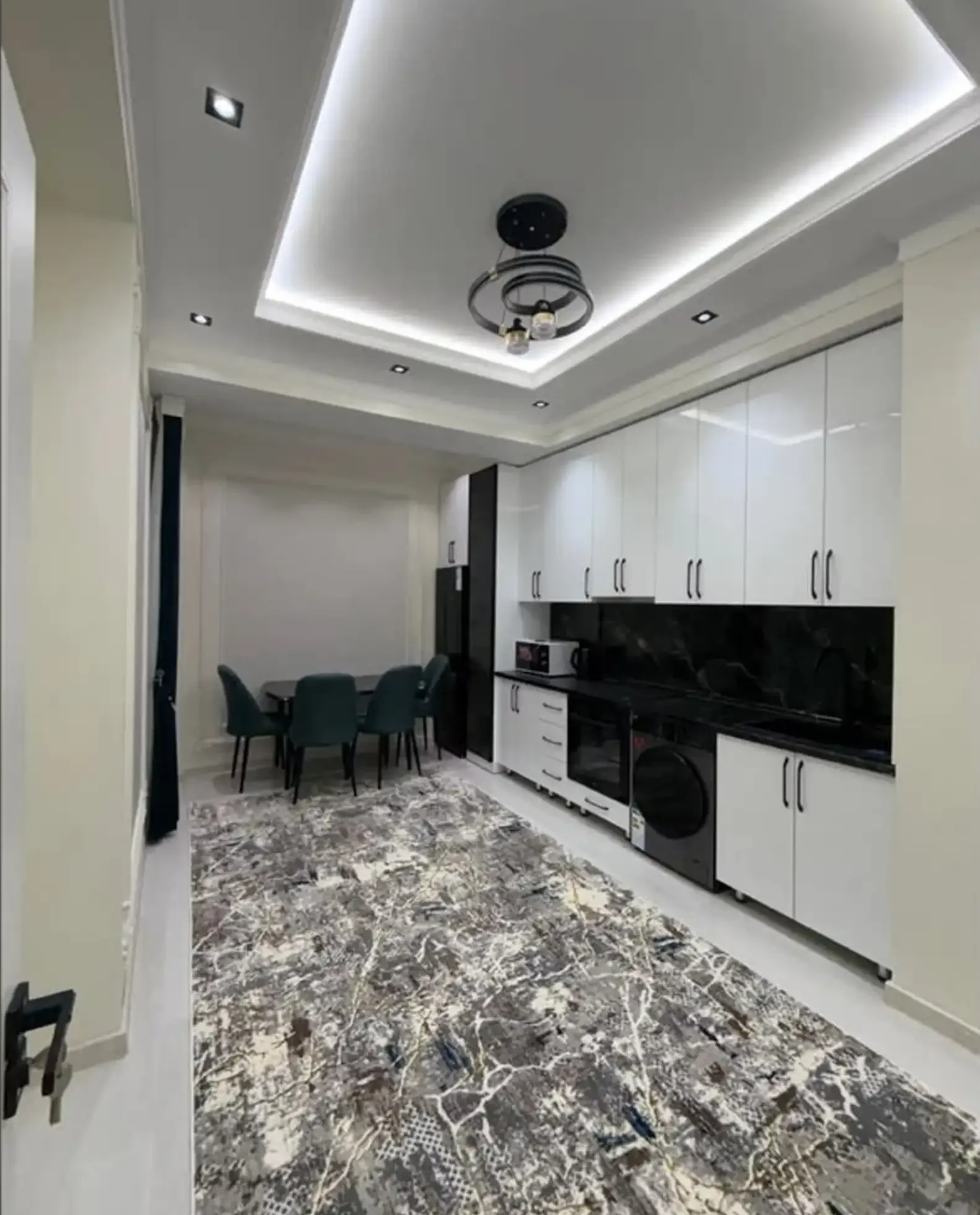 2-комн. квартира, 10 этаж, 110м², И. Сомони — фото 2