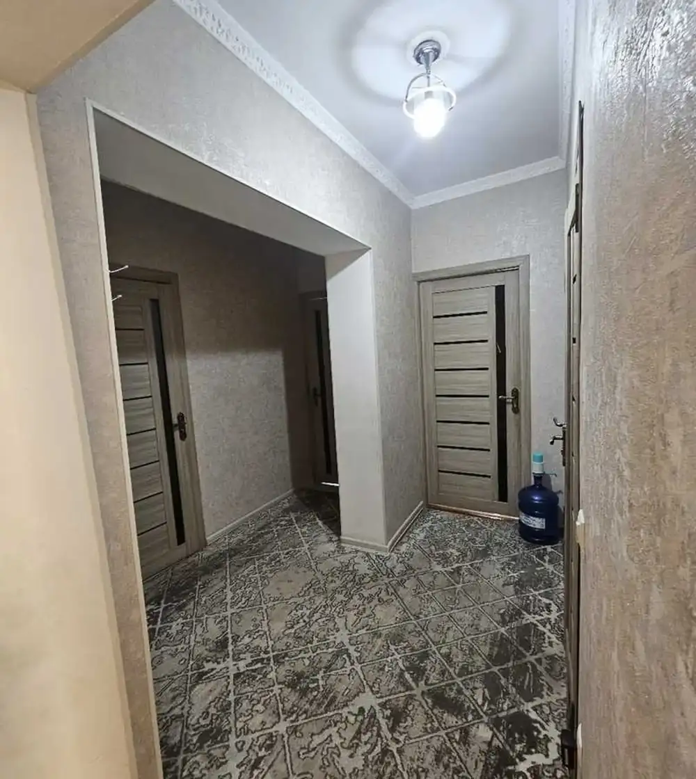 3-комн. квартира, 8 этаж, 86 м², И. Сомони — фото 8