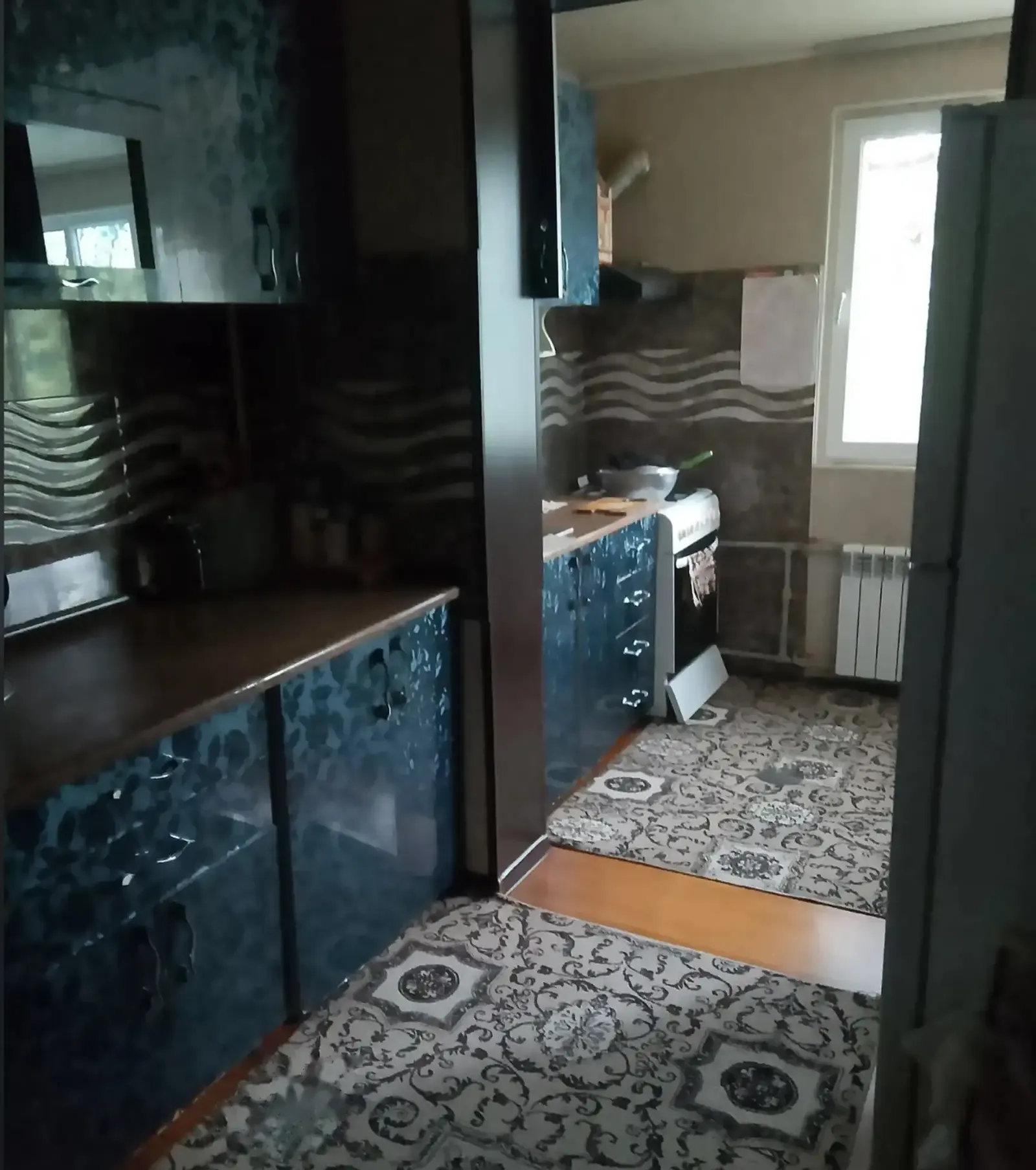 5-комн. квартира, 3 этаж, 100м², Сино