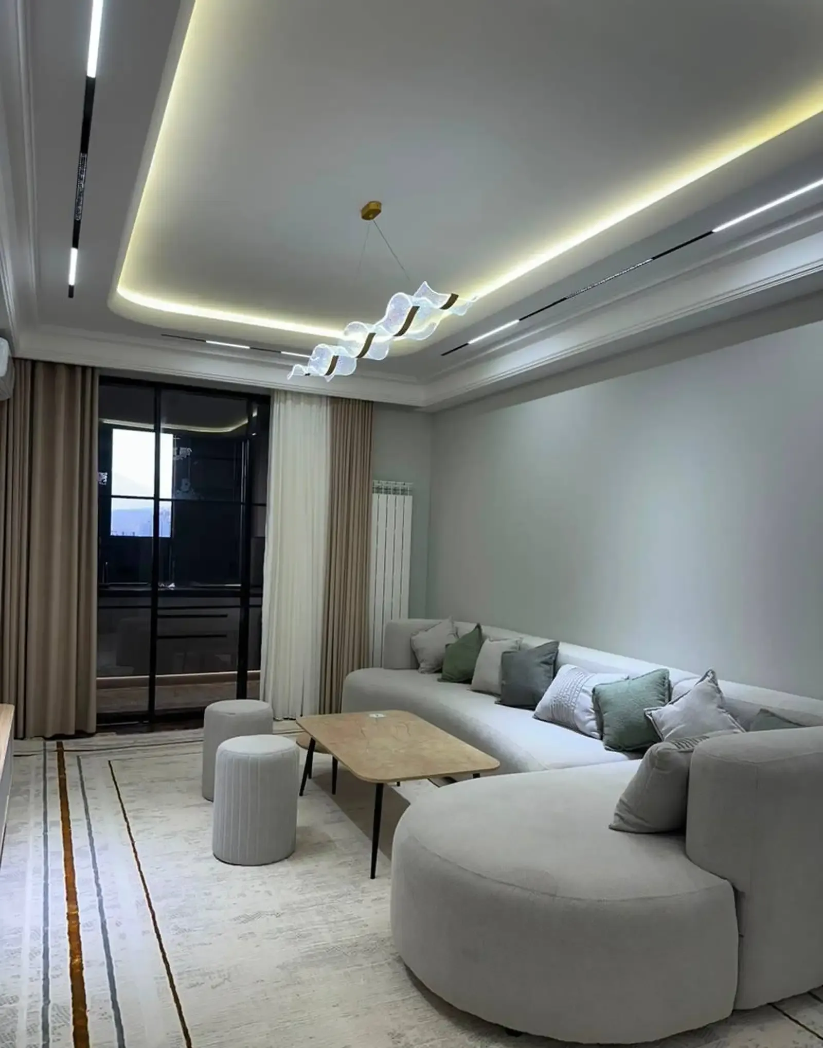 3-комн. квартира, 18 этаж, 81 м², И Сомони — фото 11
