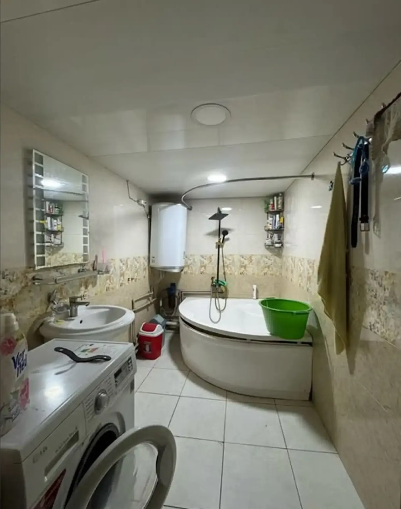 2-этажный, 8 комнатный дом, 305 м², И. Сомони — фото 6