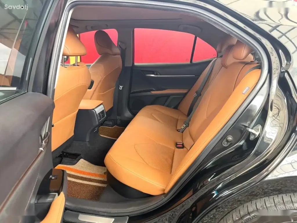 Toyota Camry, 2019