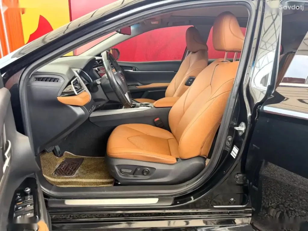 Toyota Camry, 2019