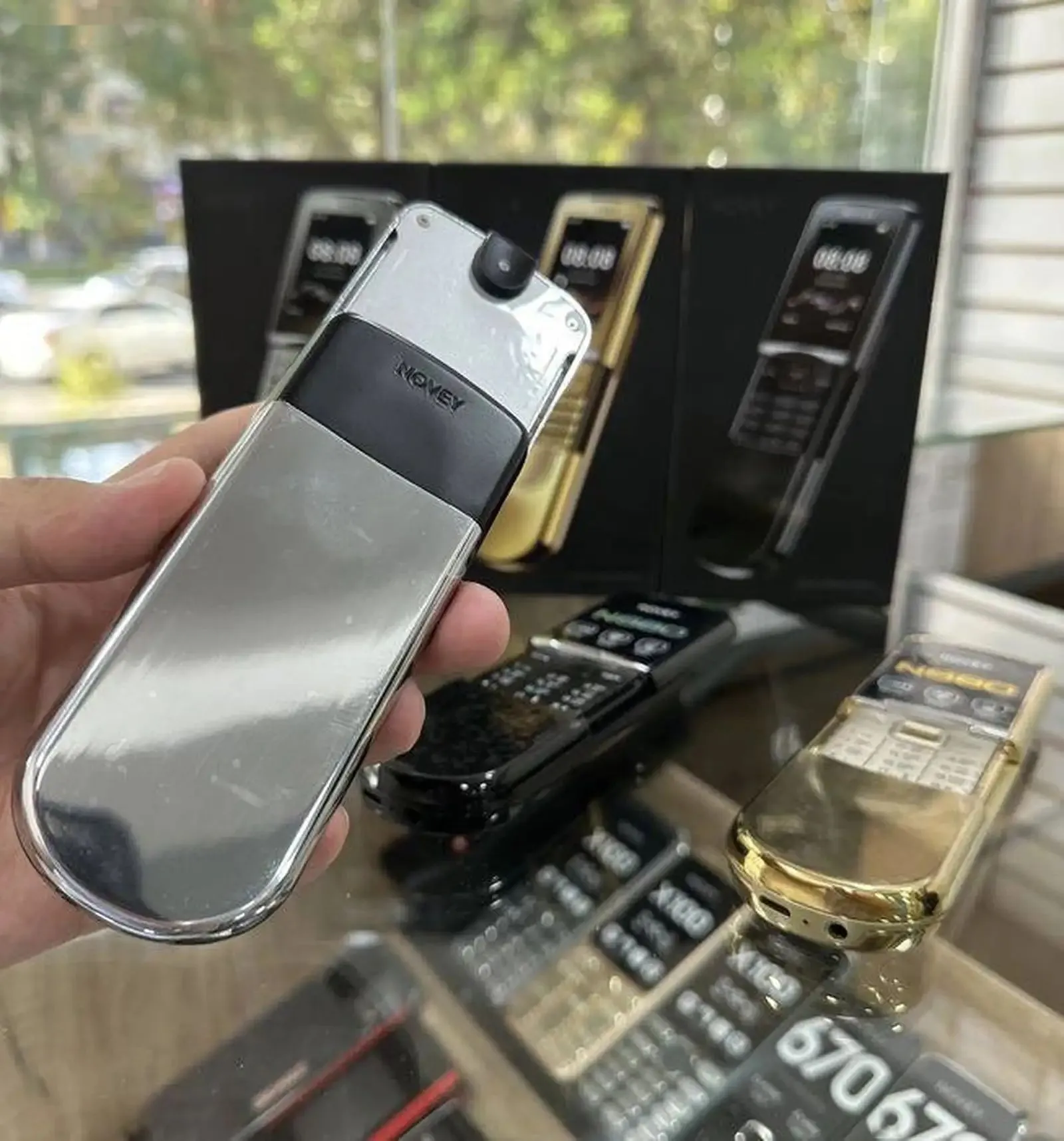 Novey N880 2/32gb 2sim gold