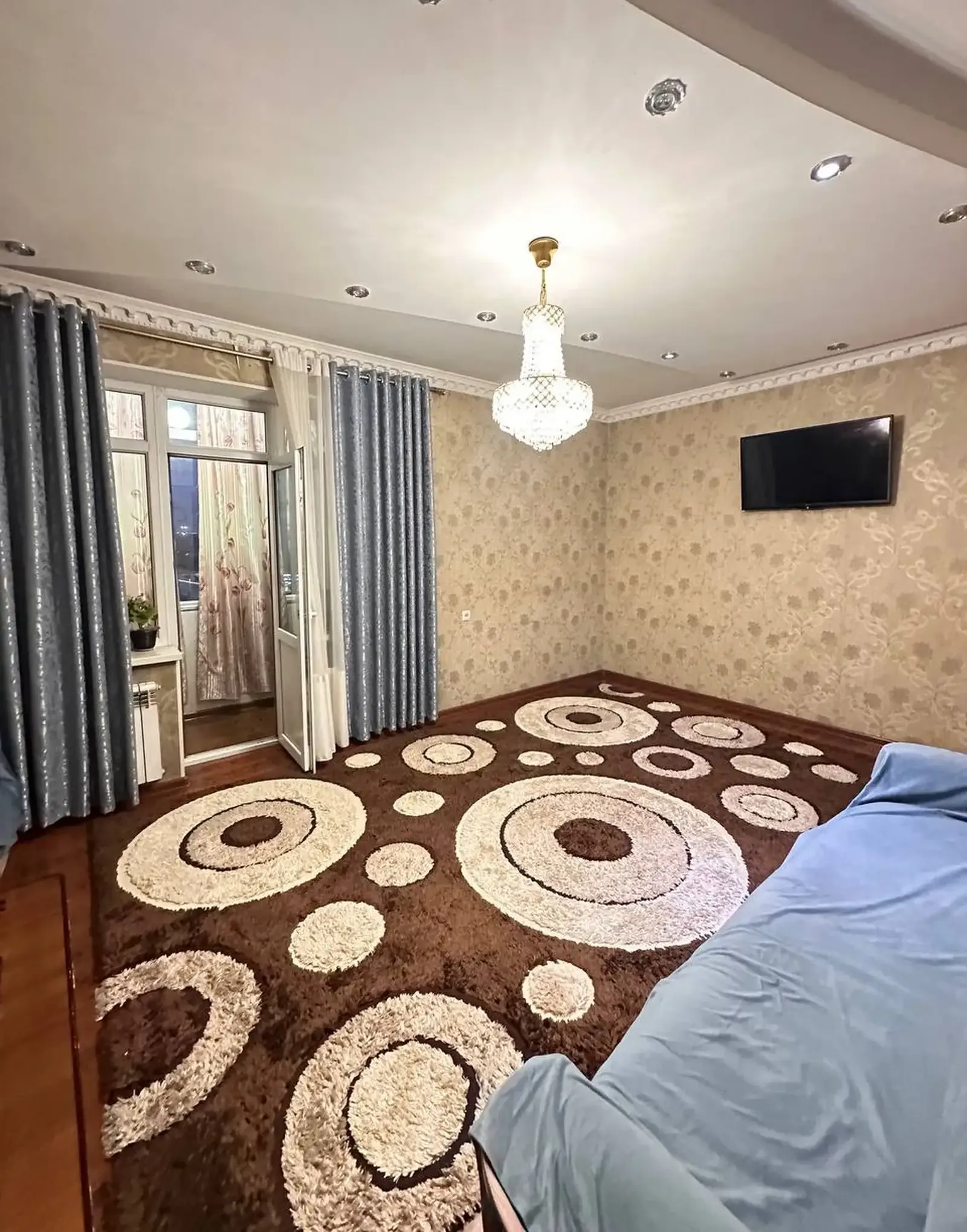 3-комн. квартира, 4 этаж, 74 м², Фирдавси — фото 4