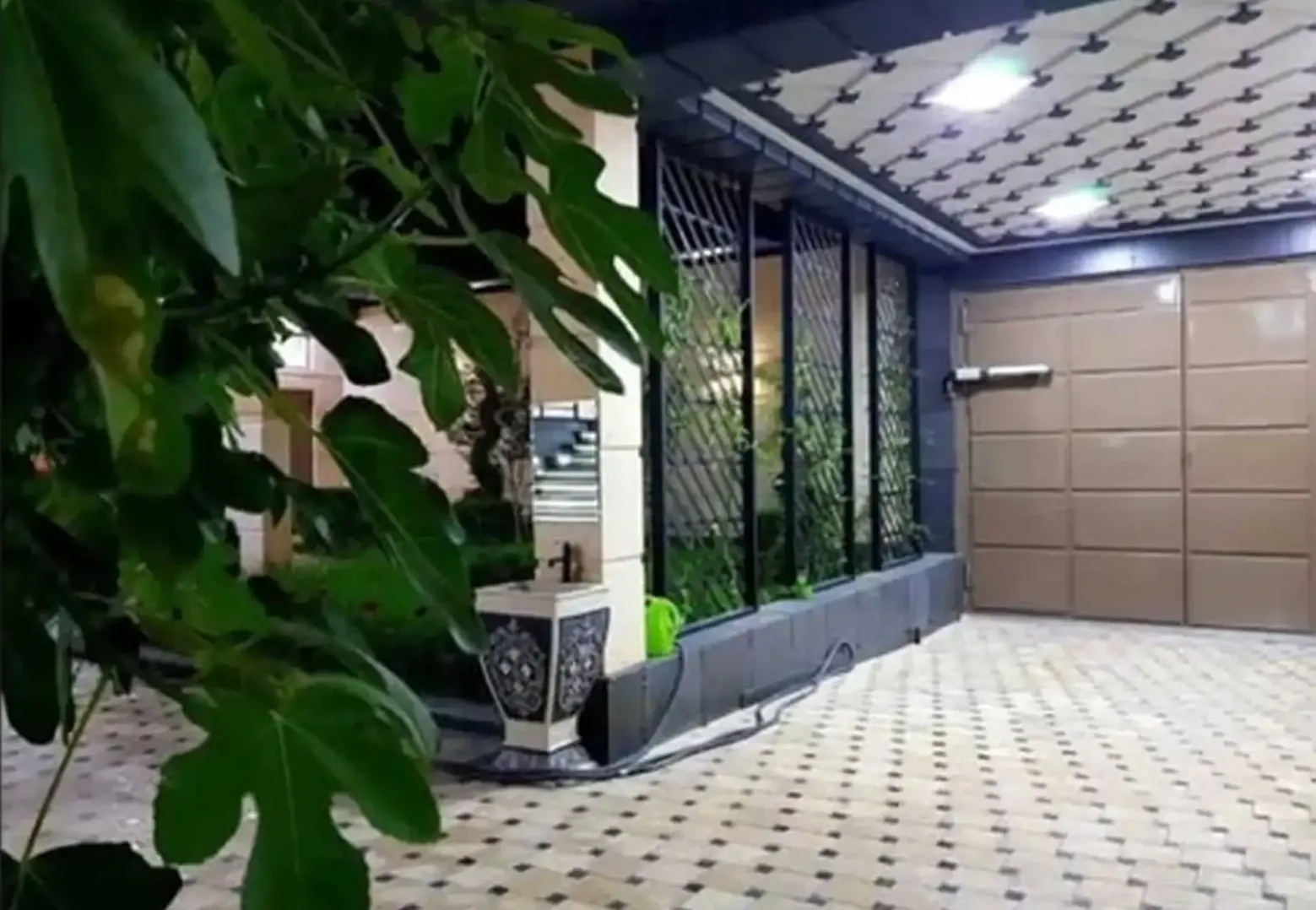 2-этажный, 12 комнатный дом, 600 м², Шохмансур — фото 2