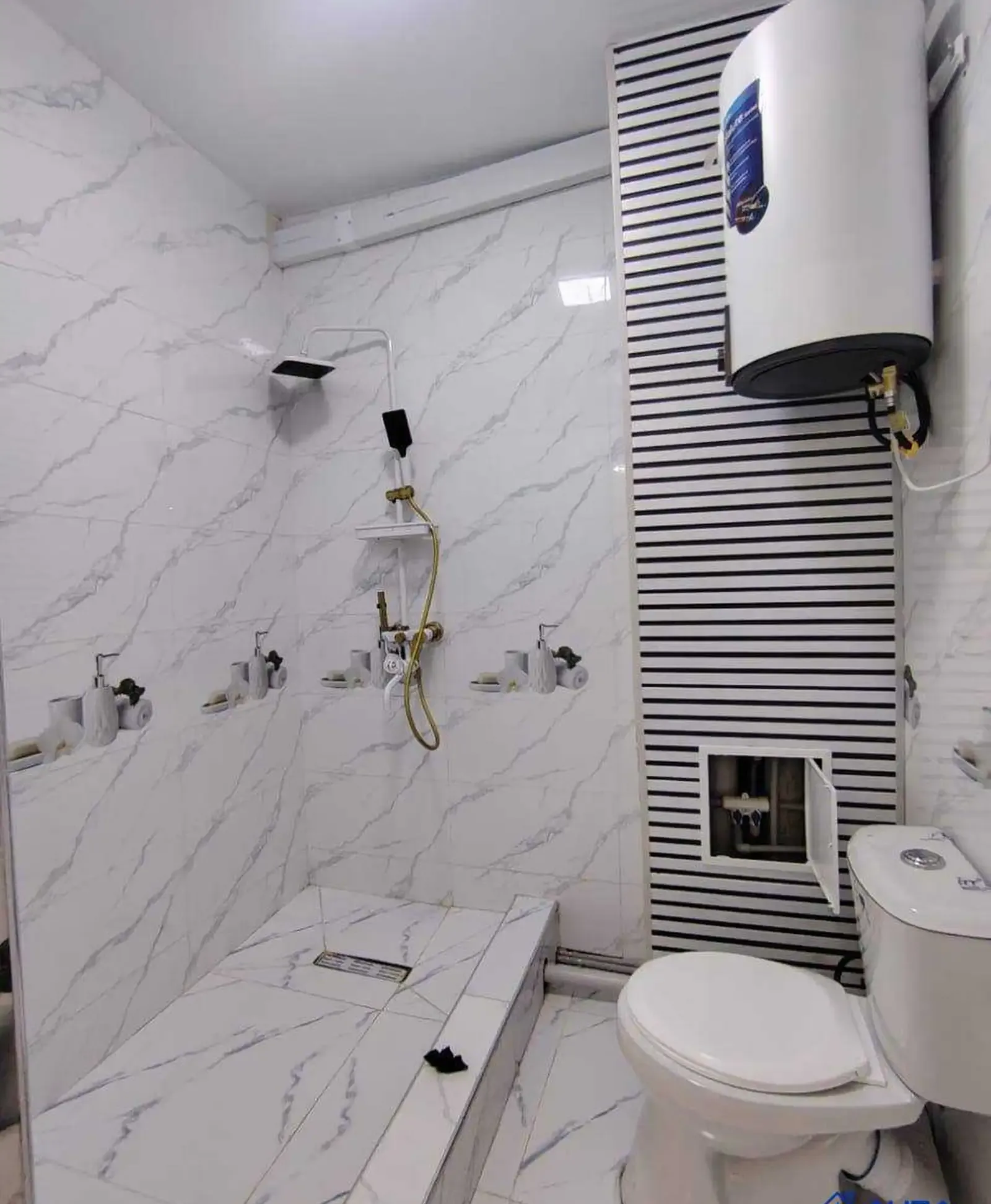 2-комн. квартира, 2 этаж, 63 м², Поворот Ленинский конечка маршуткаи 41