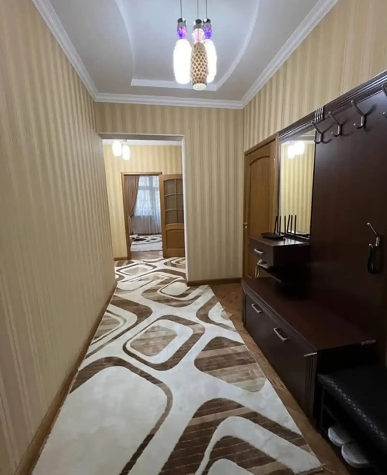 2-комн. квартира, 2 этаж, 101м², И. Сомони — фото 8