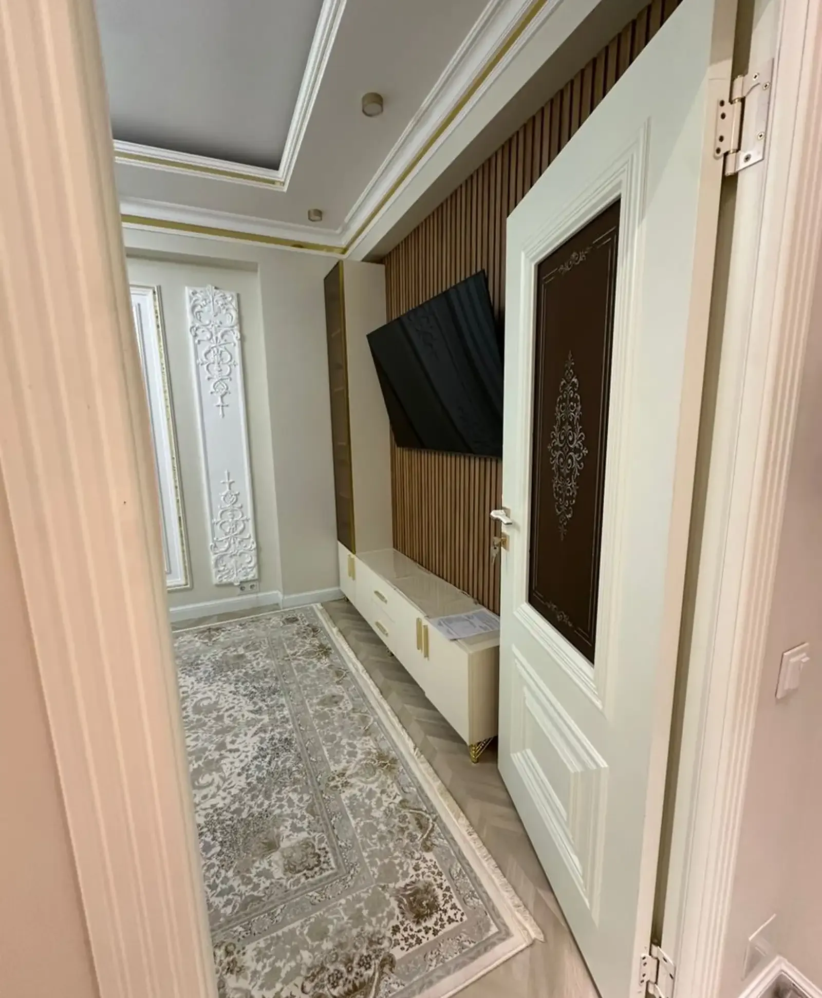 2-комн. квартира, 3 этаж, 60м², 46 мкр — фото 2