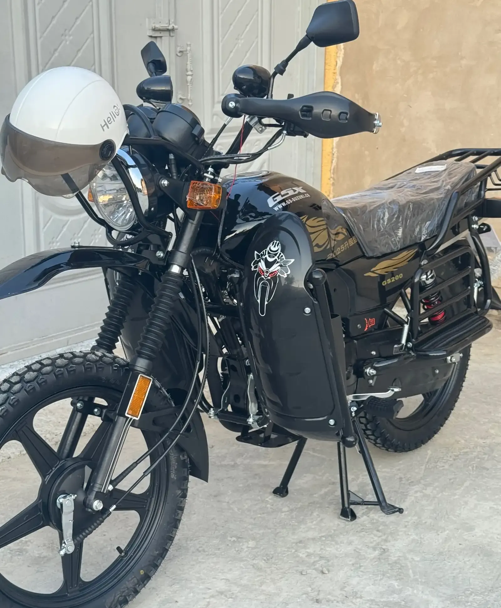 Мотоцикл GSX Suzuki 200