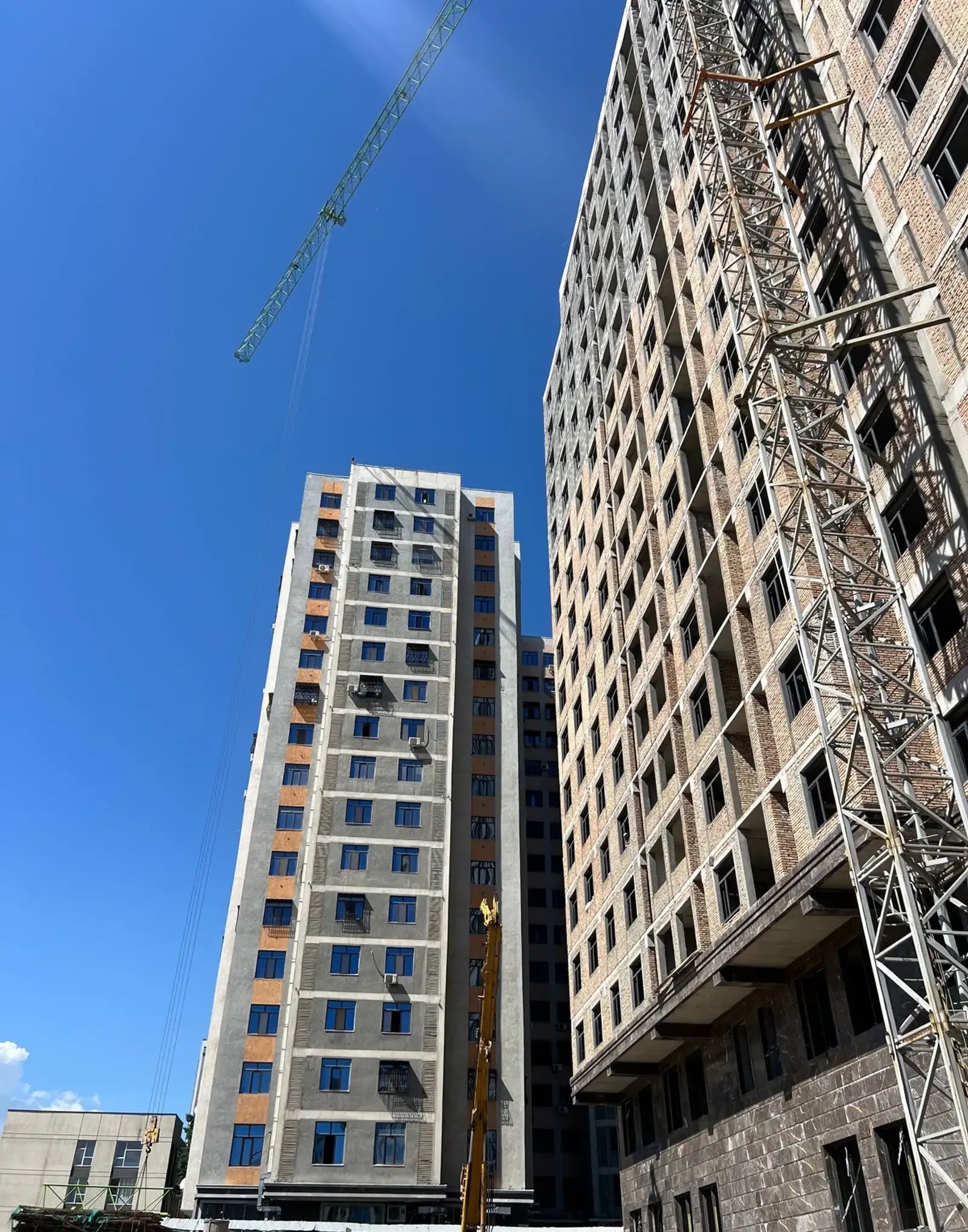 3-комн. квартира, 12 этаж, 117 м², н.Исмоили Сомони,ру ба руи Мойкаи Малика — фото 2
