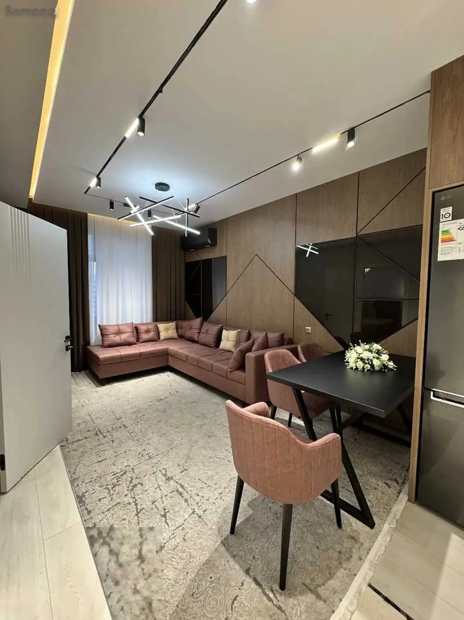2-комн. квартира, 10 этаж, 65м², 2 роддом — фото 2