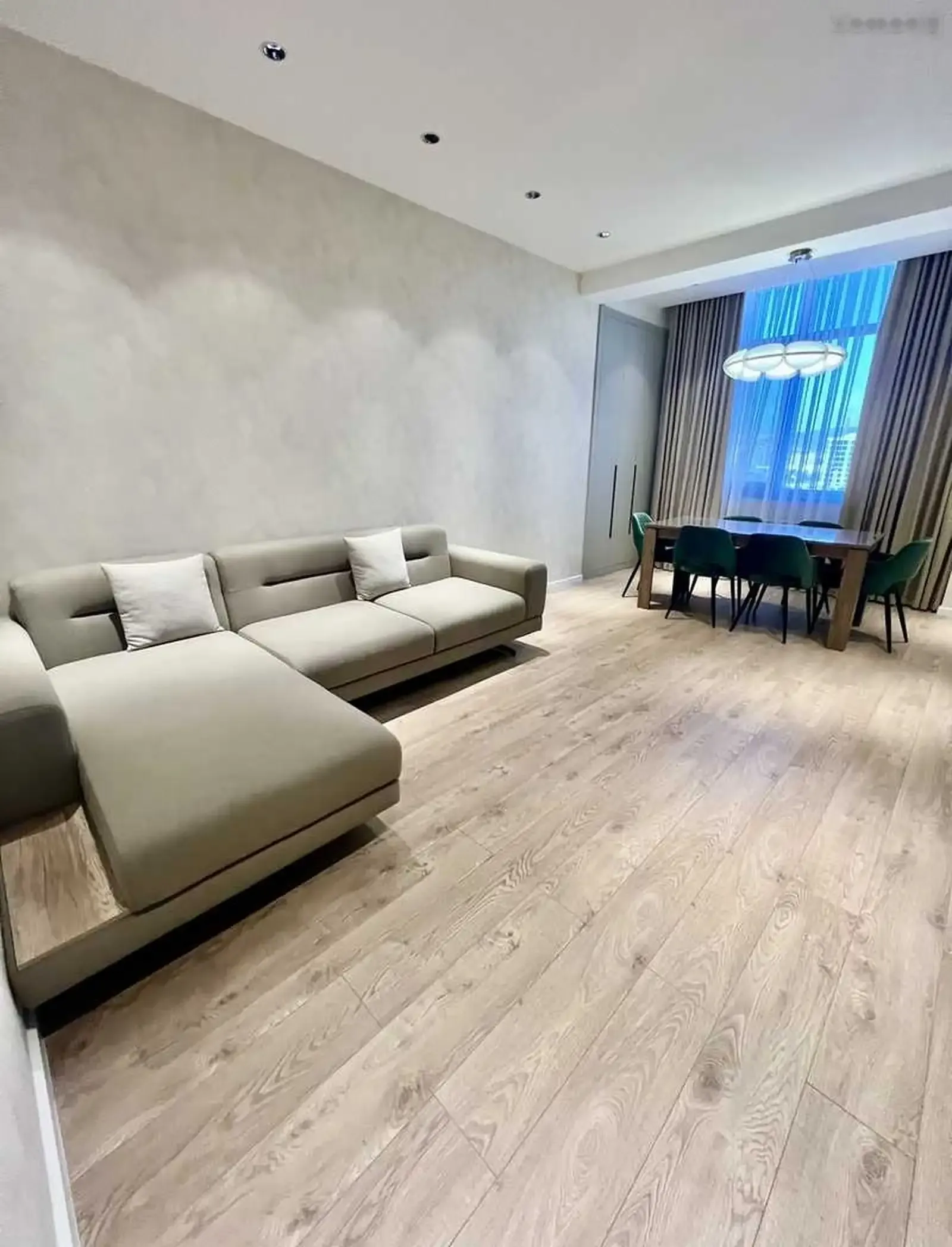 2-комн. квартира, 12 этаж, 115м², ЦУМ — фото 4