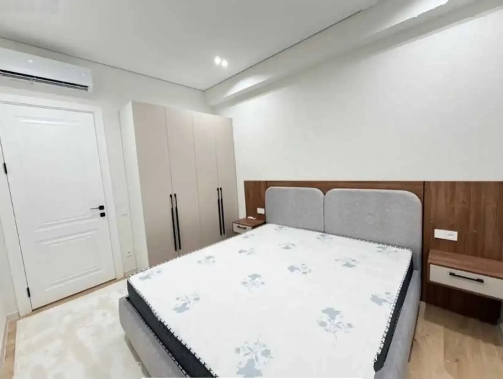 2-комн. квартира, 6 этаж, 47 м², 12 мкр — фото 6