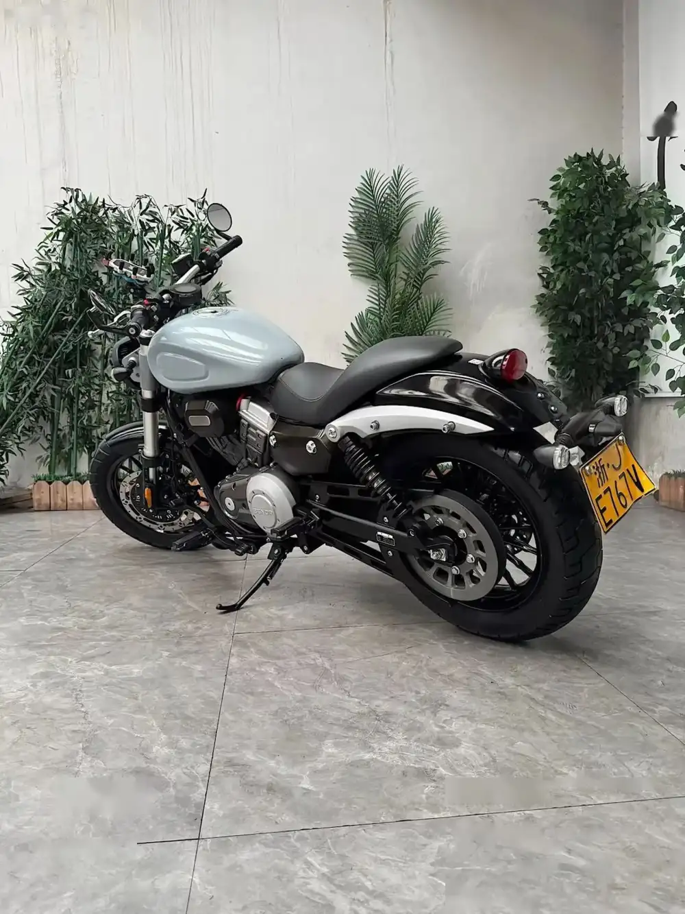 Мотоцикл Benda chinchilla 300 cc