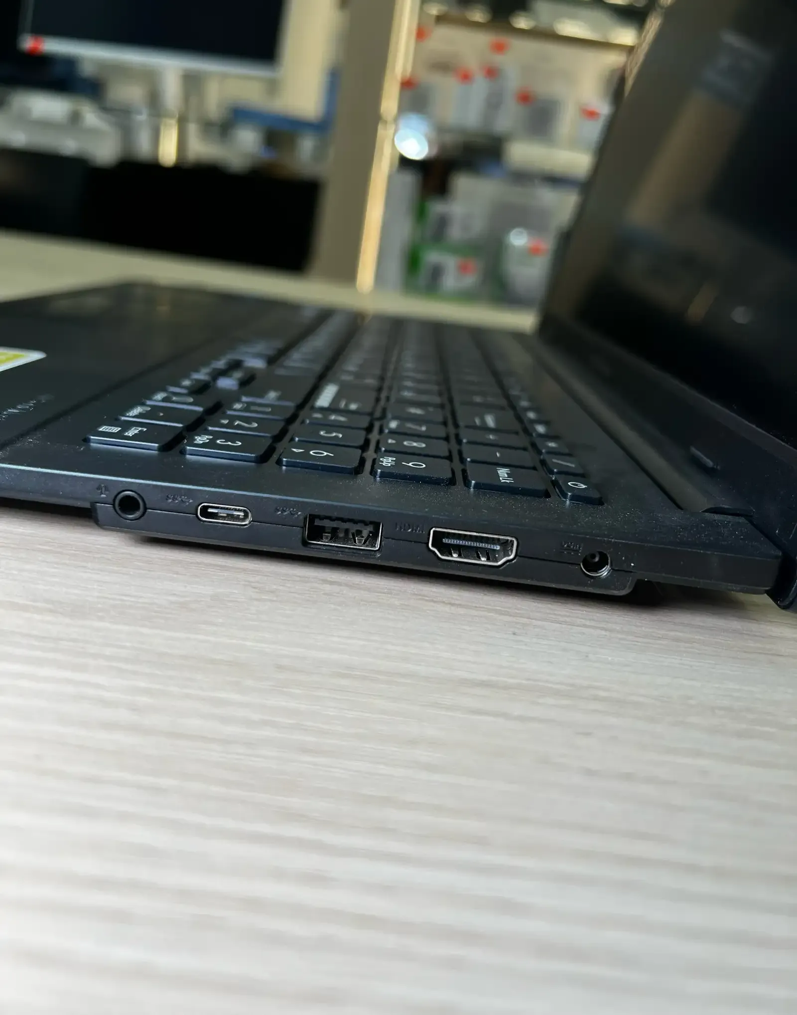 Ноутбук Asus Vivobook Intel Core i3 8/SSD 256gb