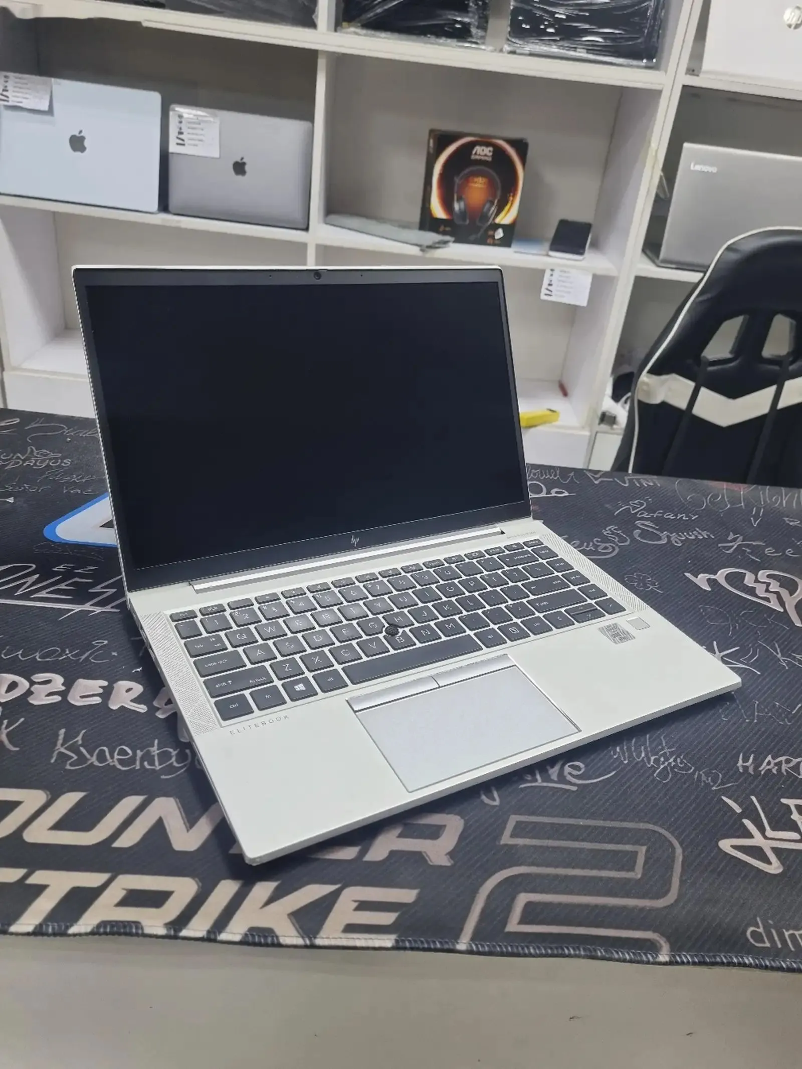 Ноутбук HP Elitebook Core i7 10th 4.9 ГГц SSD 512GB UHD 4GB RAM 8GB