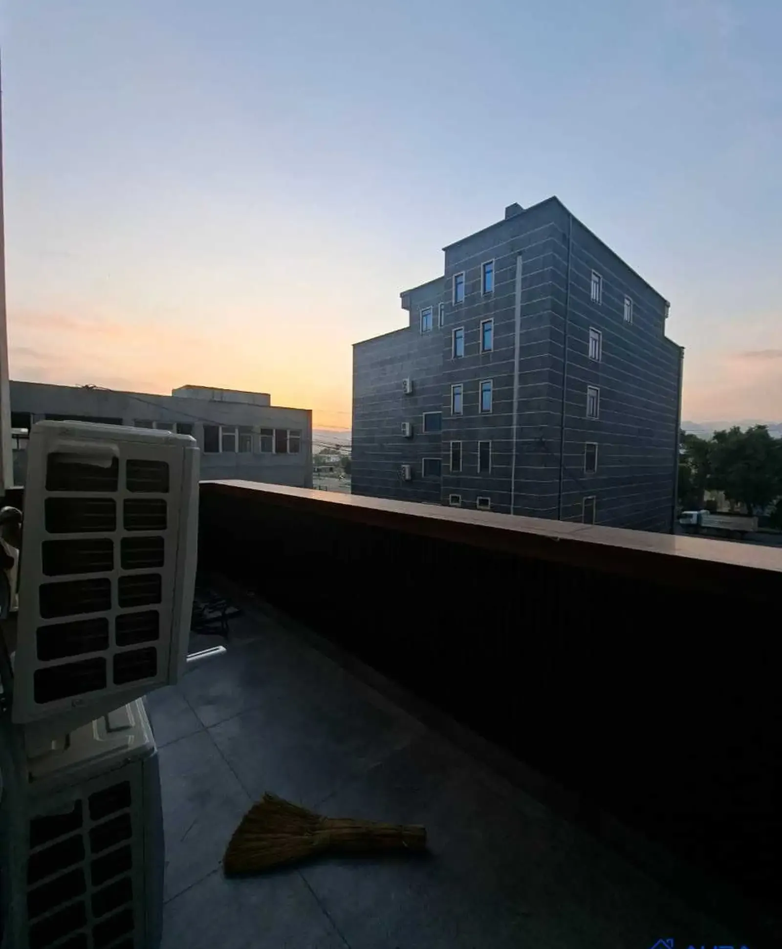 3-комн. квартира, 4 этаж, 77 м², Сино 33мкр — фото 11